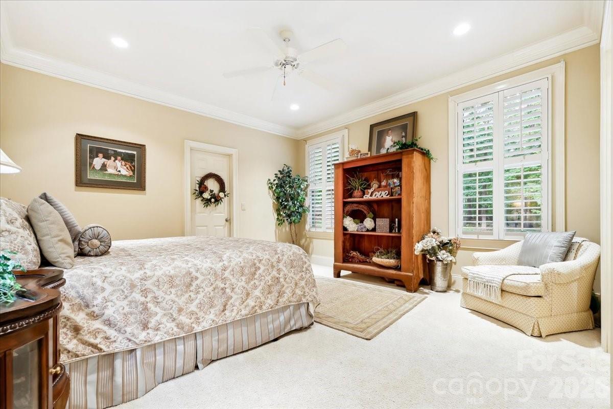 562 Rocky Cove Lane — Denton