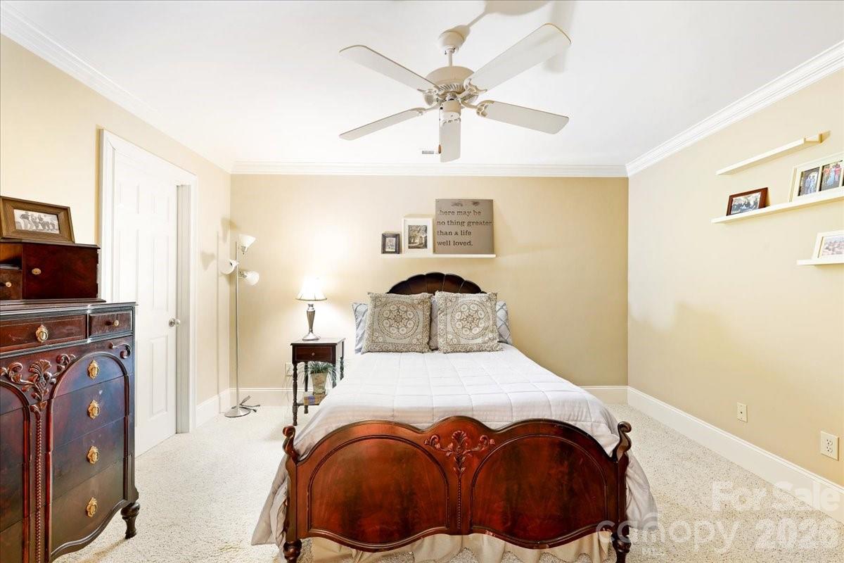 562 Rocky Cove Lane — Denton