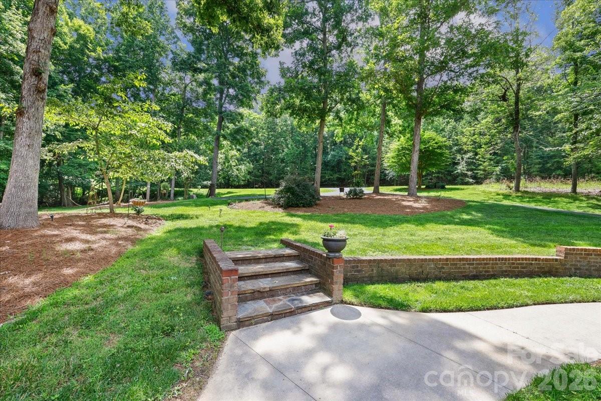 562 Rocky Cove Lane — Denton