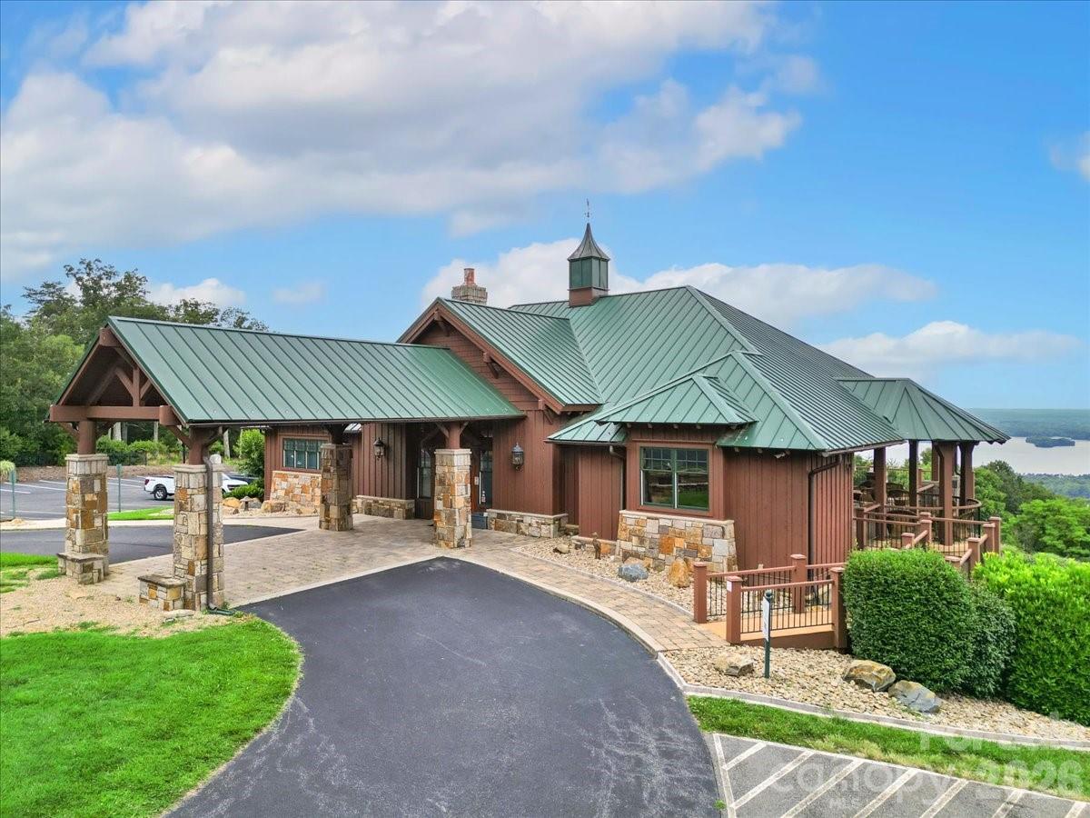 562 Rocky Cove Lane — Denton