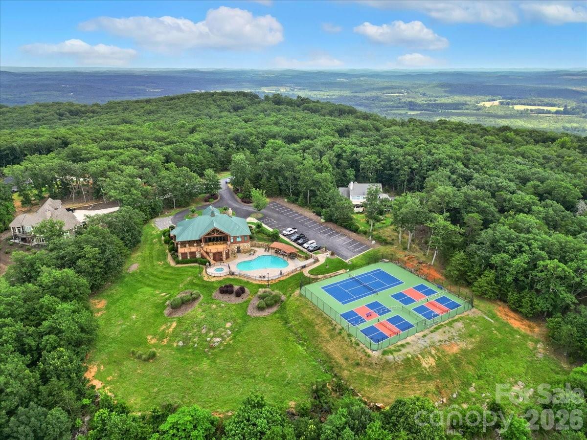 562 Rocky Cove Lane — Denton