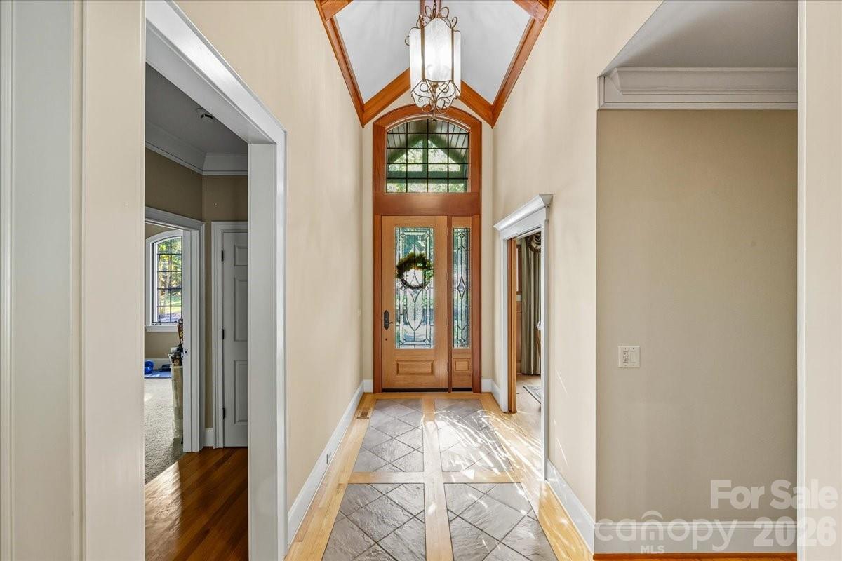 562 Rocky Cove Lane — Denton