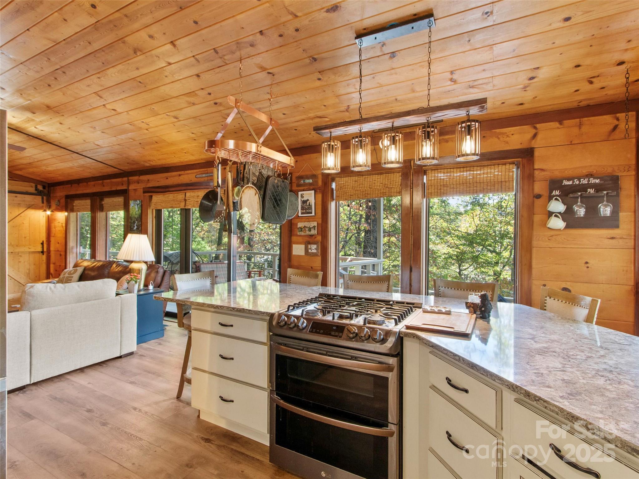 354 Big Ridge Road — Burnsville