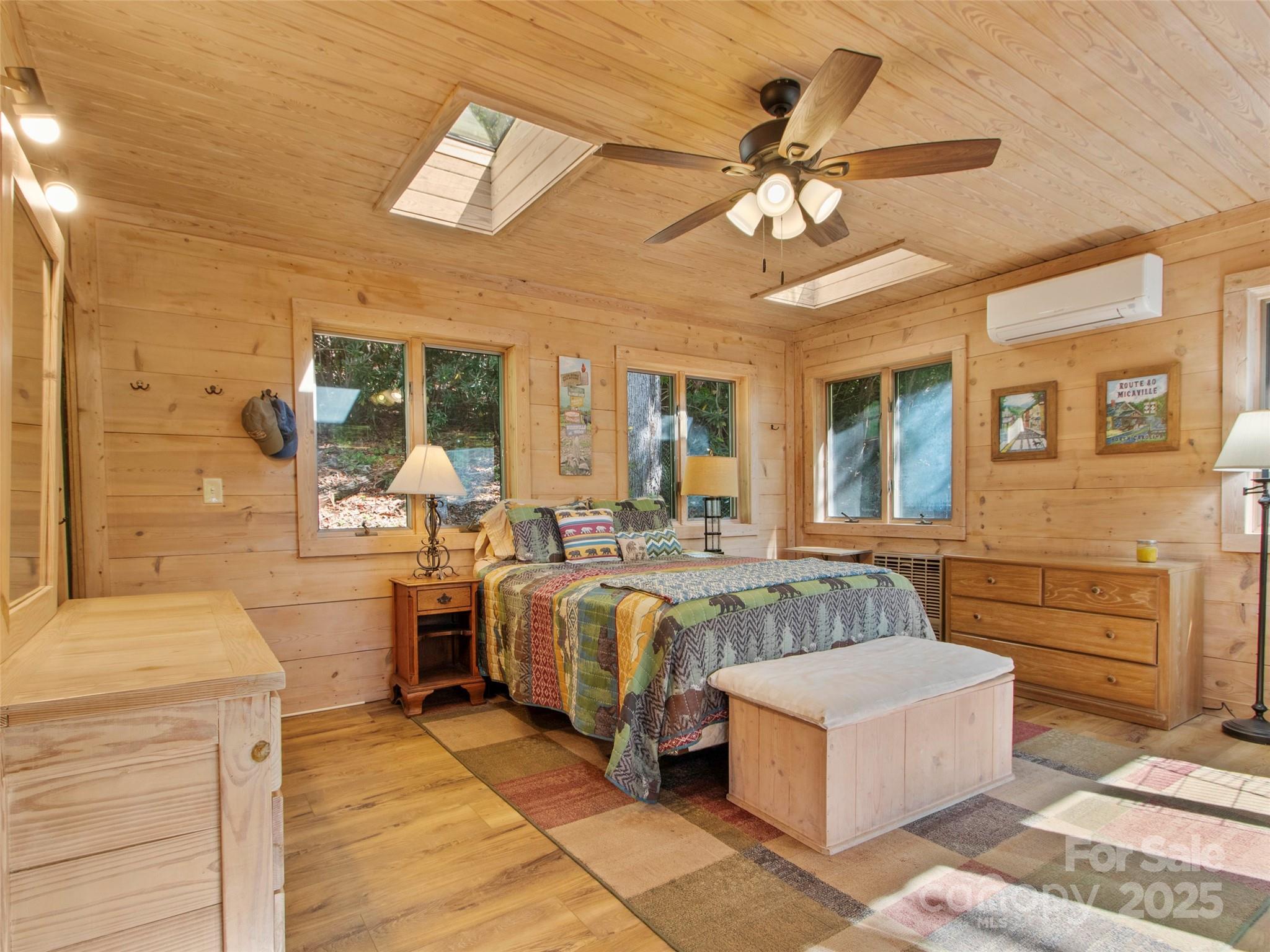354 Big Ridge Road — Burnsville