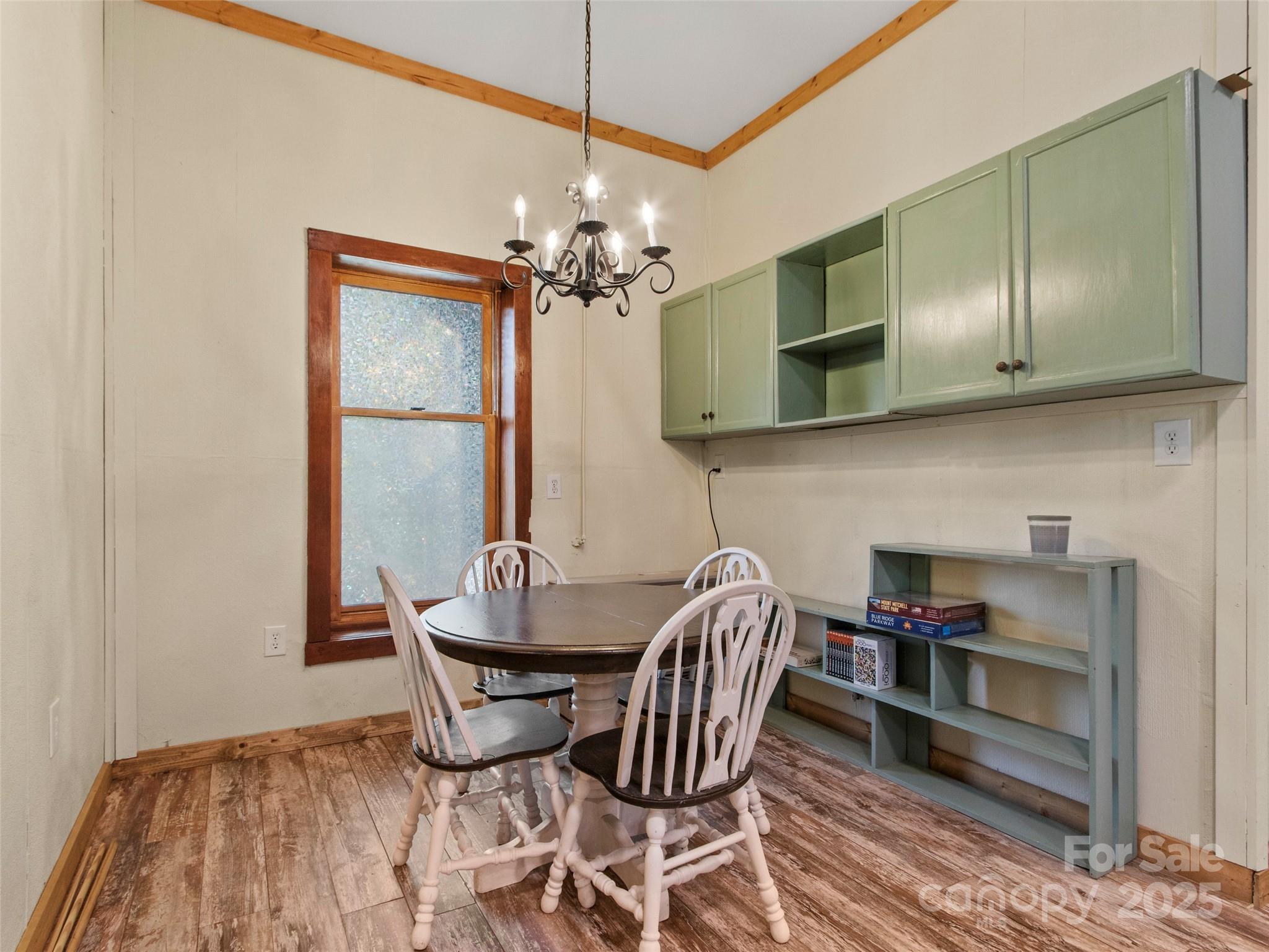 354 Big Ridge Road — Burnsville