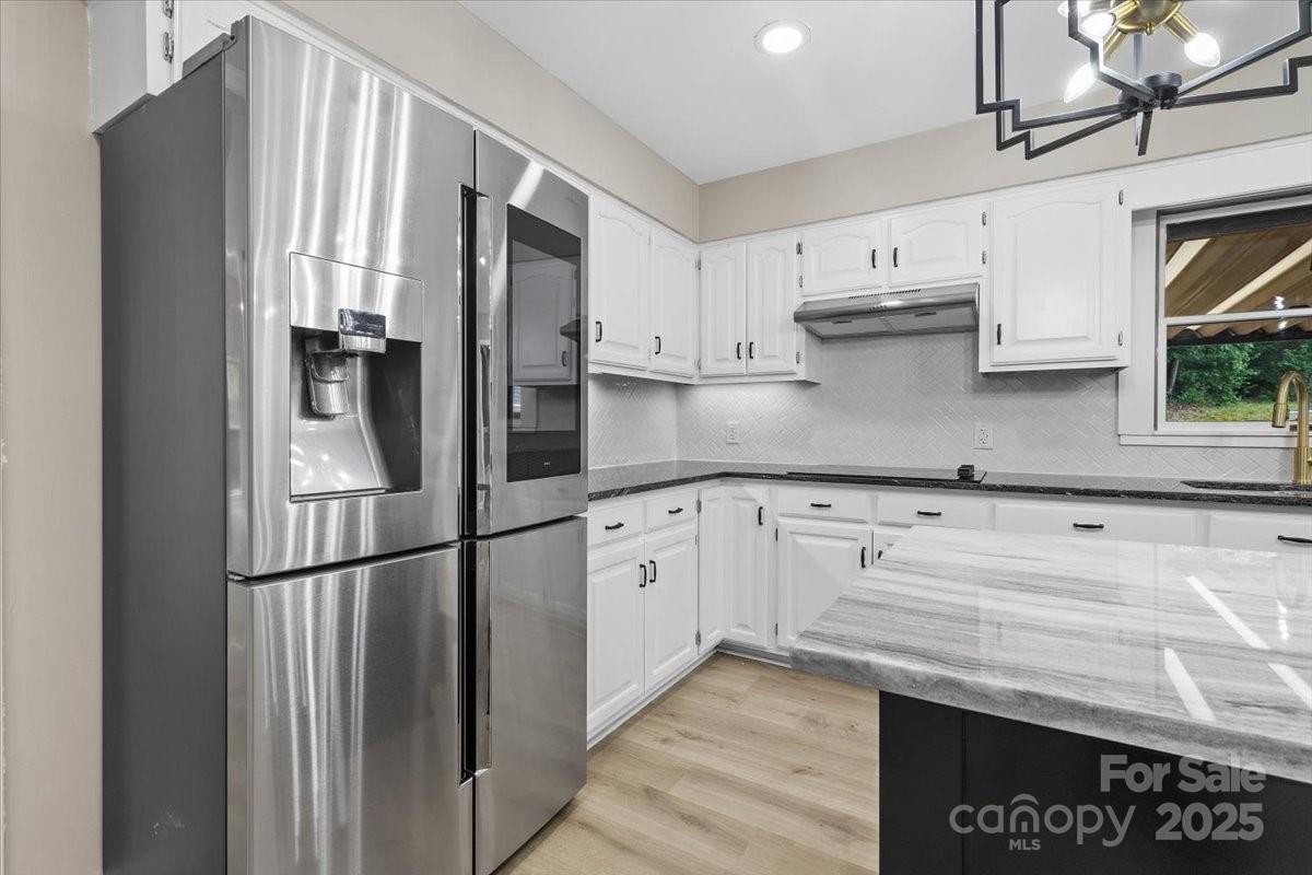 5916 Cashion Road — Huntersville