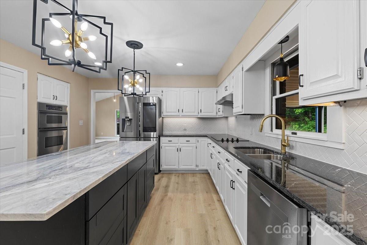 5916 Cashion Road — Huntersville