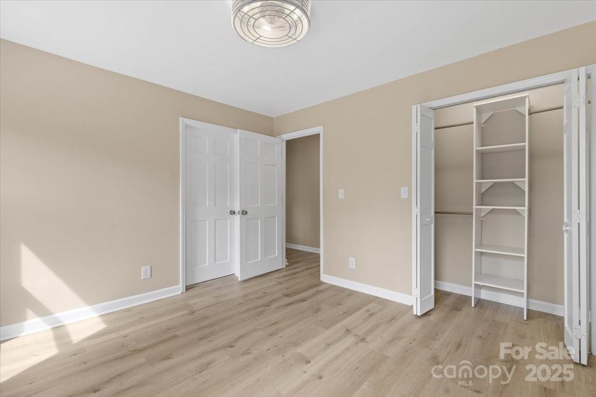 5916 Cashion Road — Huntersville