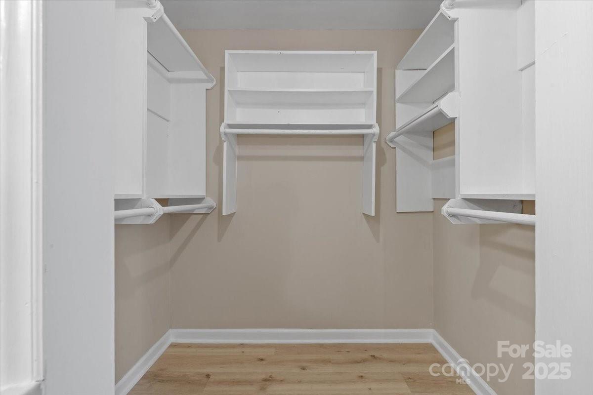 5916 Cashion Road — Huntersville