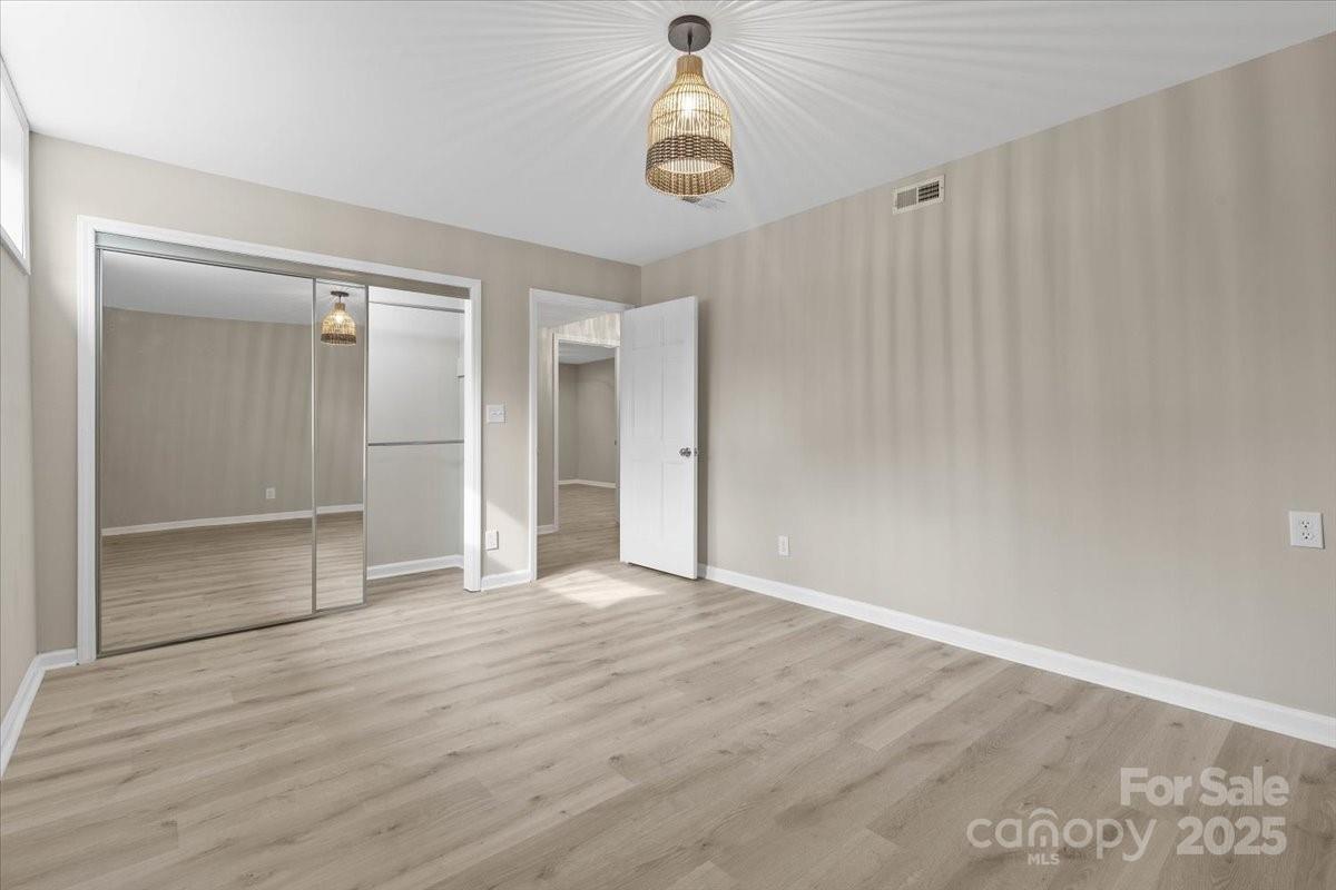5916 Cashion Road — Huntersville
