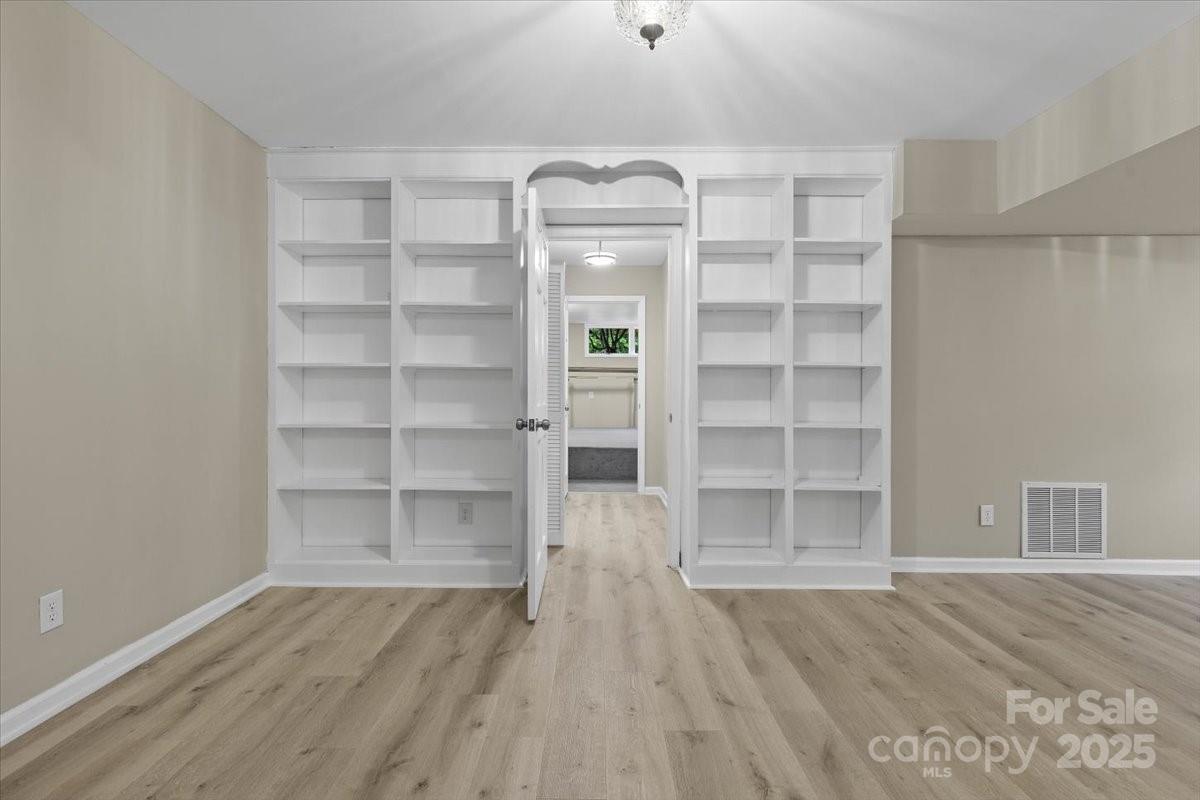 5916 Cashion Road — Huntersville