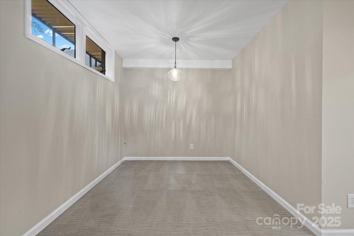 5916 Cashion Road — Huntersville