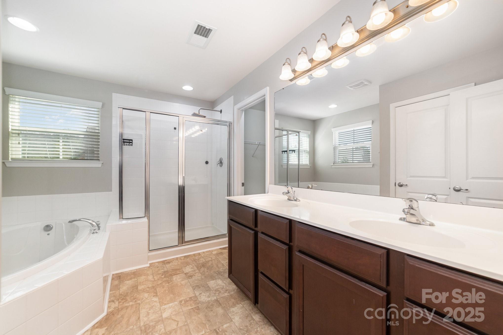 2677 Kinsley Avenue NW — Concord