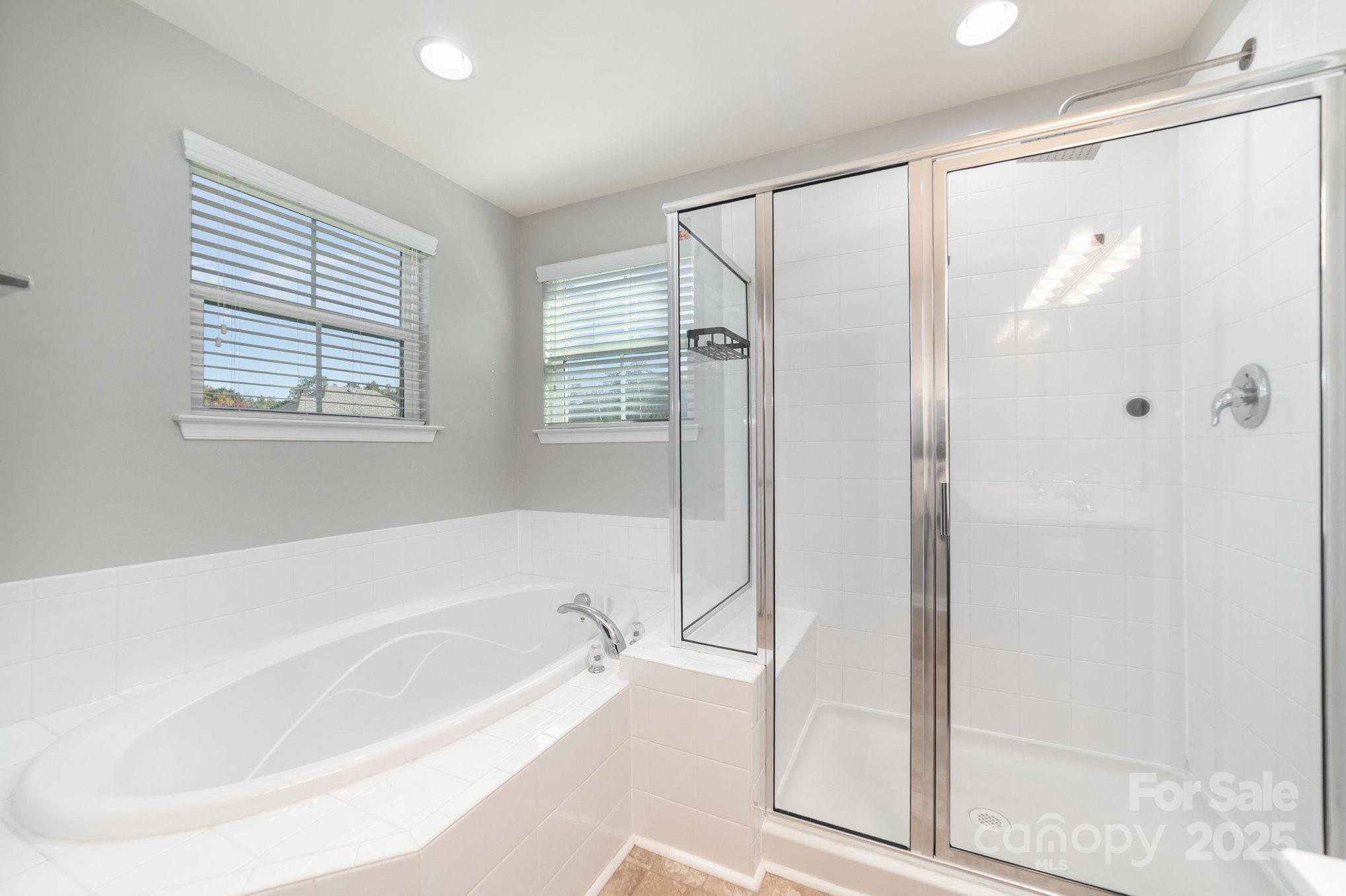 2677 Kinsley Avenue NW — Concord