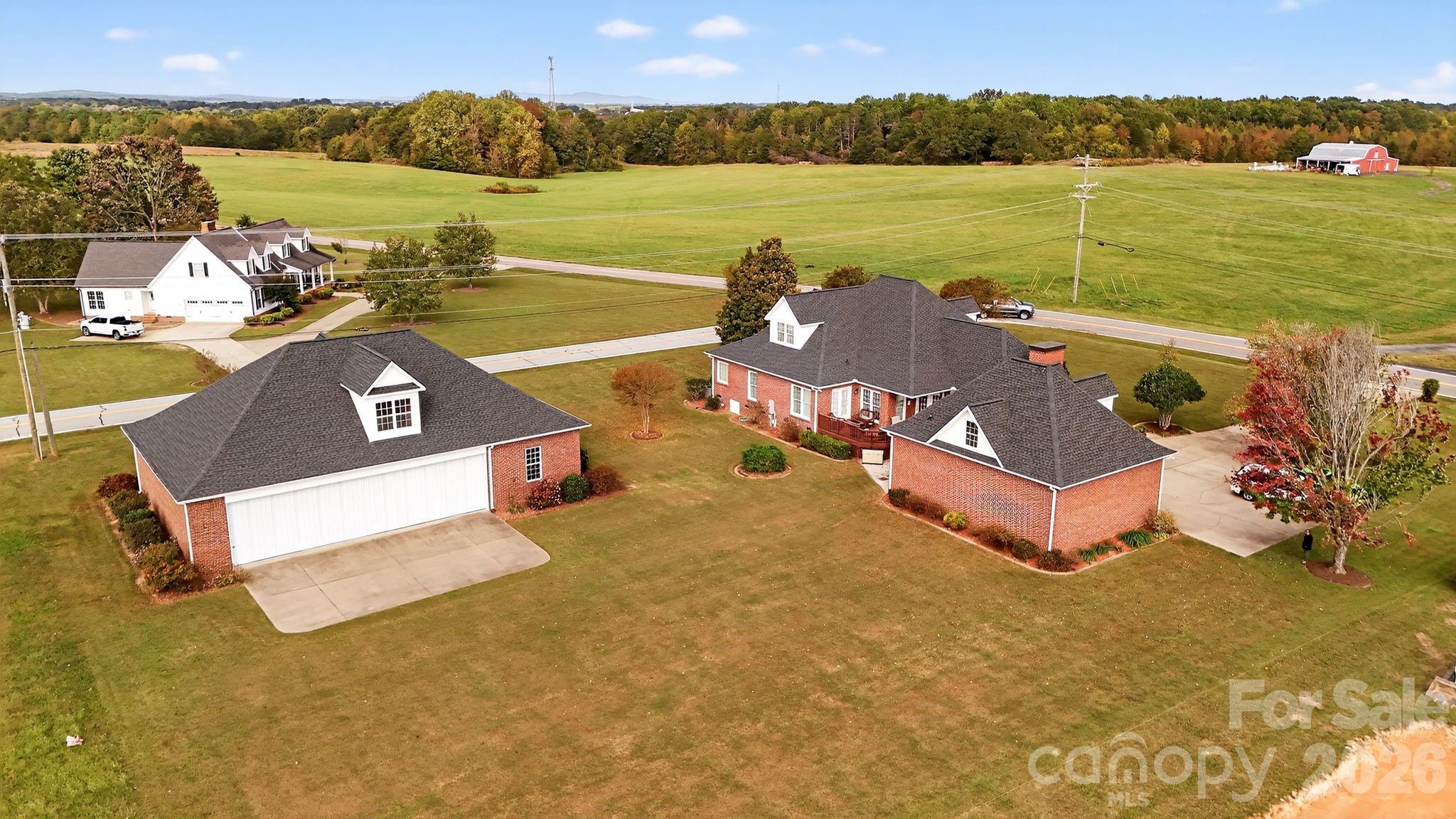 1004 Brockman Road — Greer