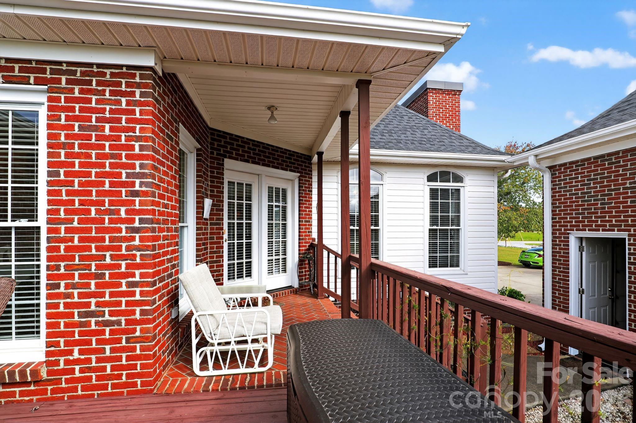 1004 Brockman Road — Greer