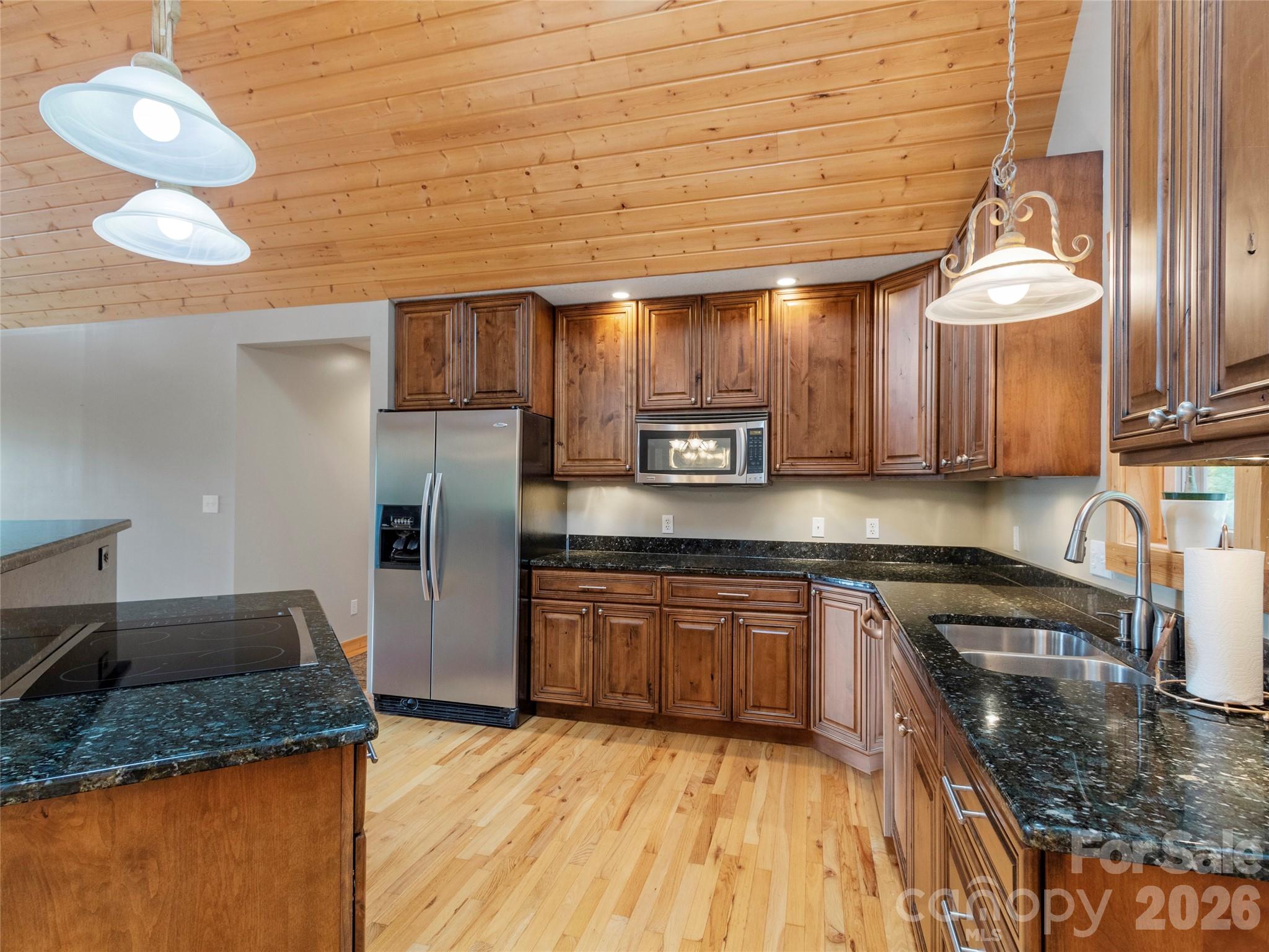 346 Appaloosa Trail — Burnsville