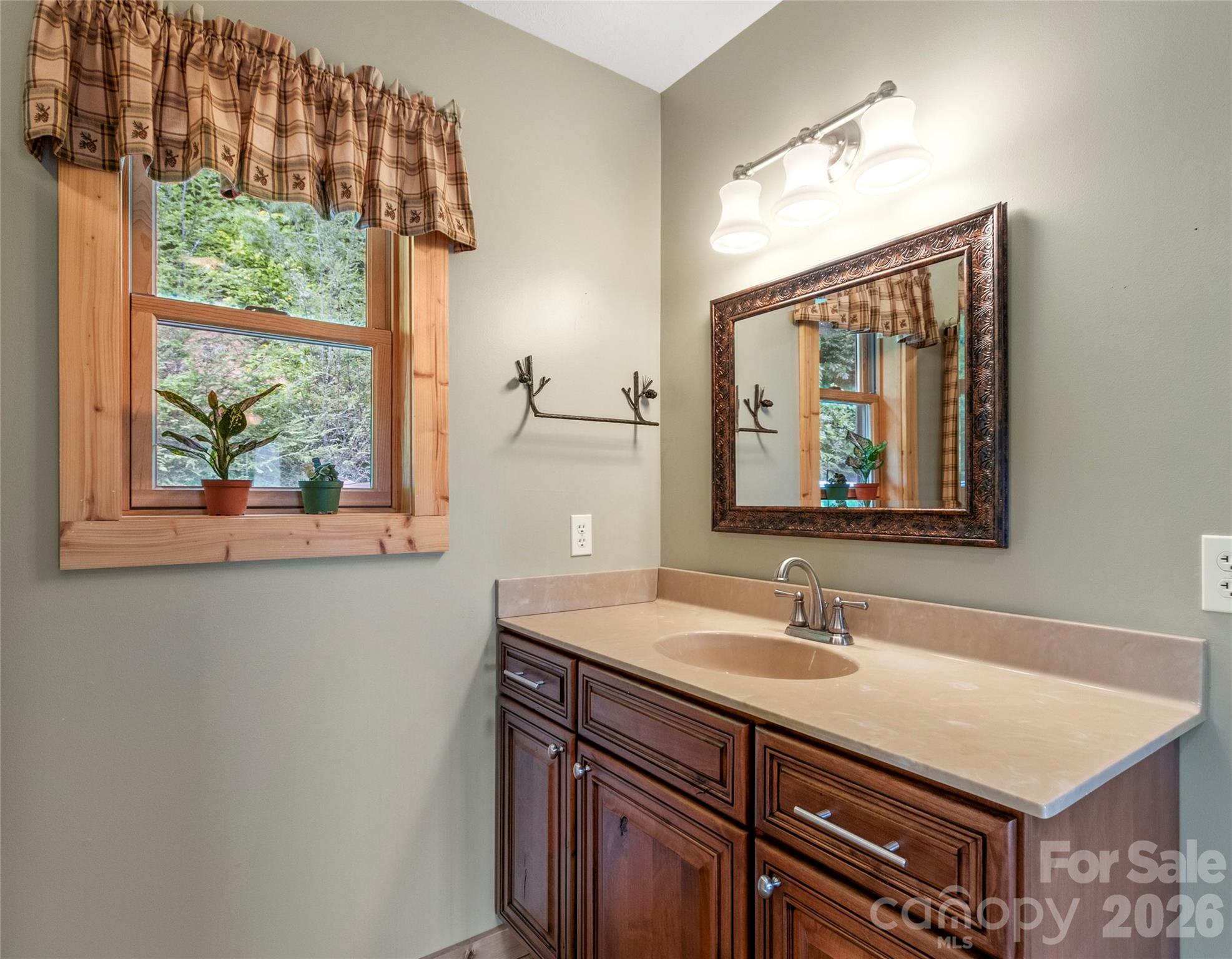 346 Appaloosa Trail — Burnsville