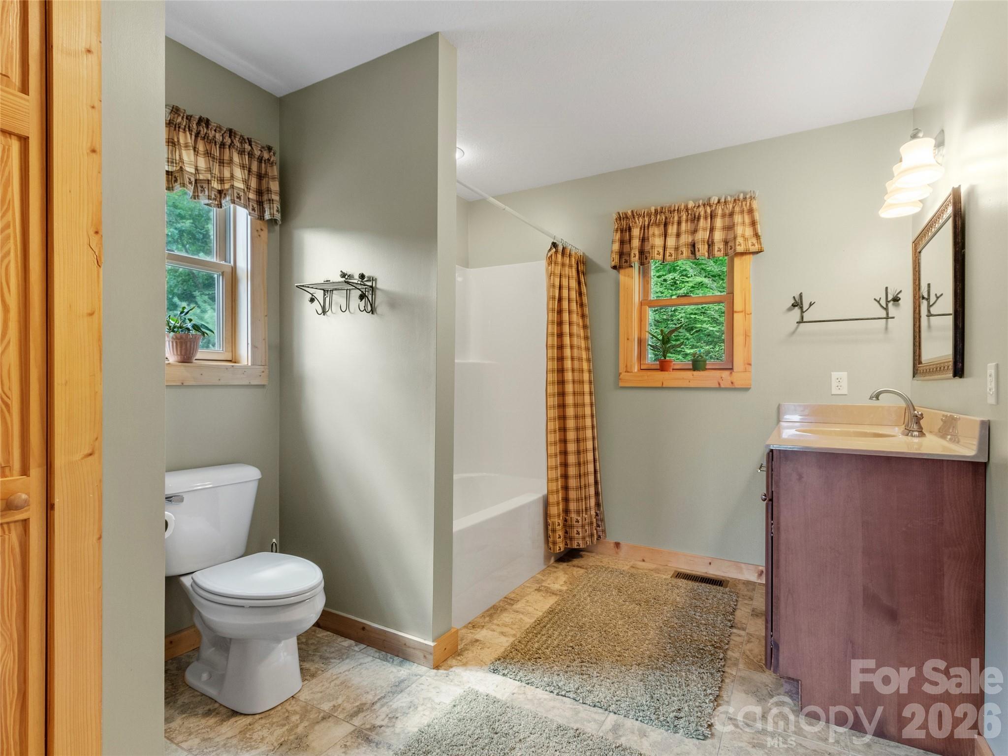 346 Appaloosa Trail — Burnsville