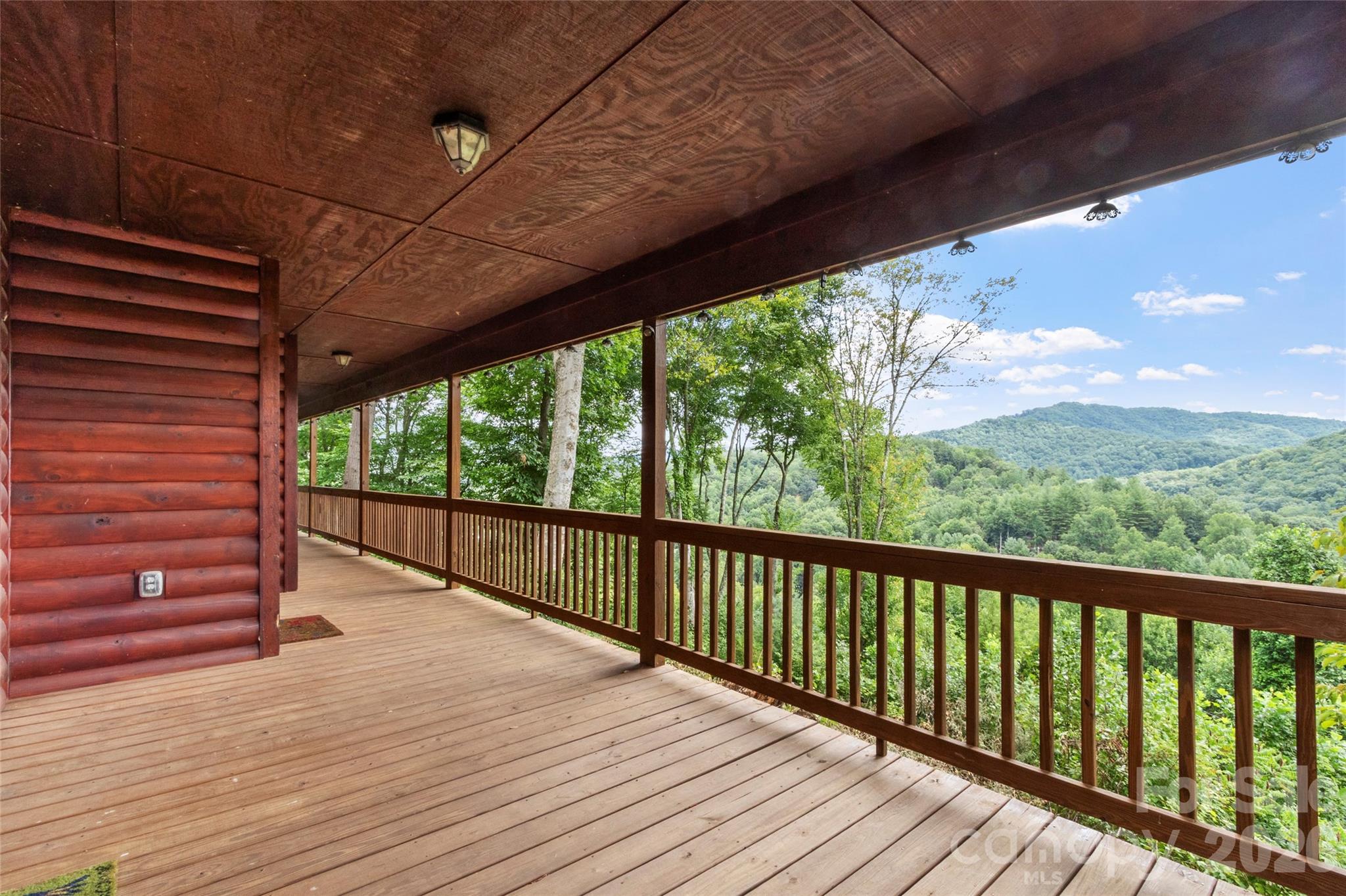 346 Appaloosa Trail — Burnsville