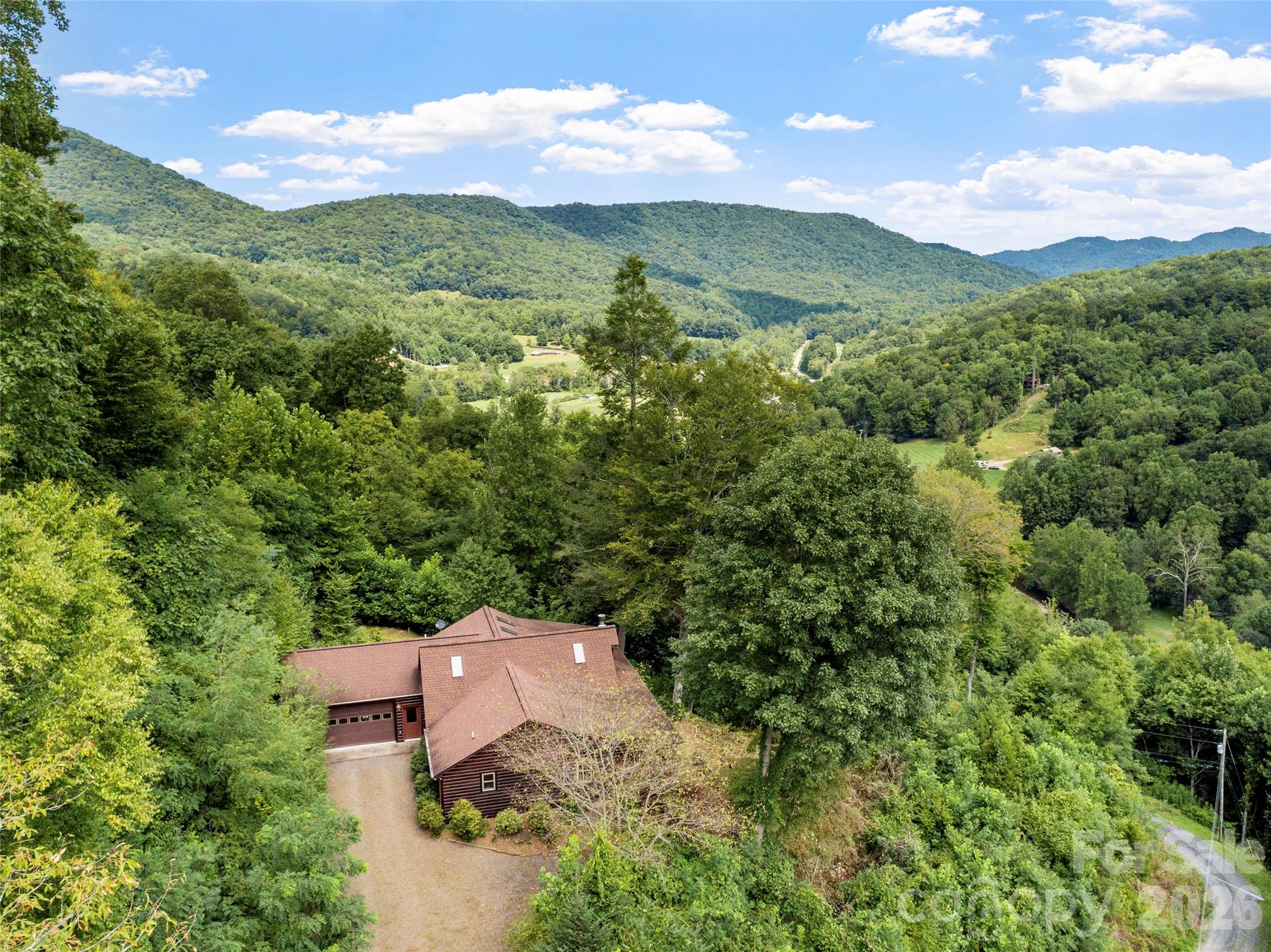 346 Appaloosa Trail — Burnsville