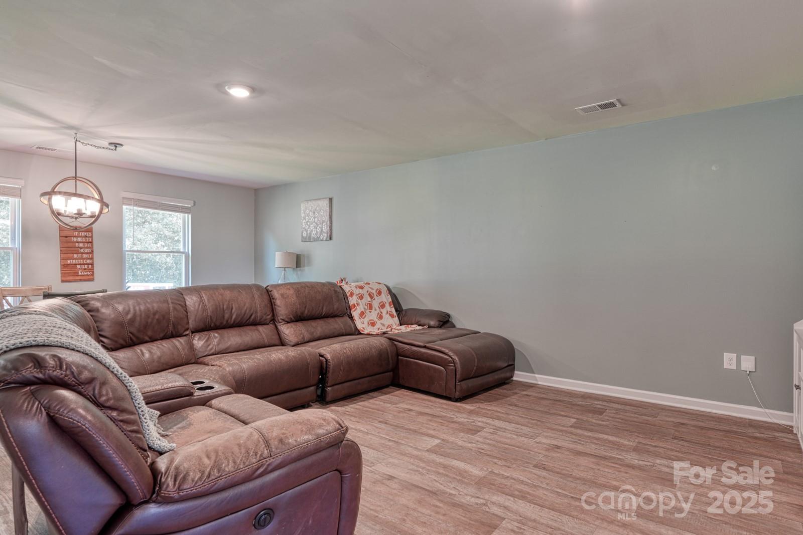 1281 Twin Bridge Road — Gaffney