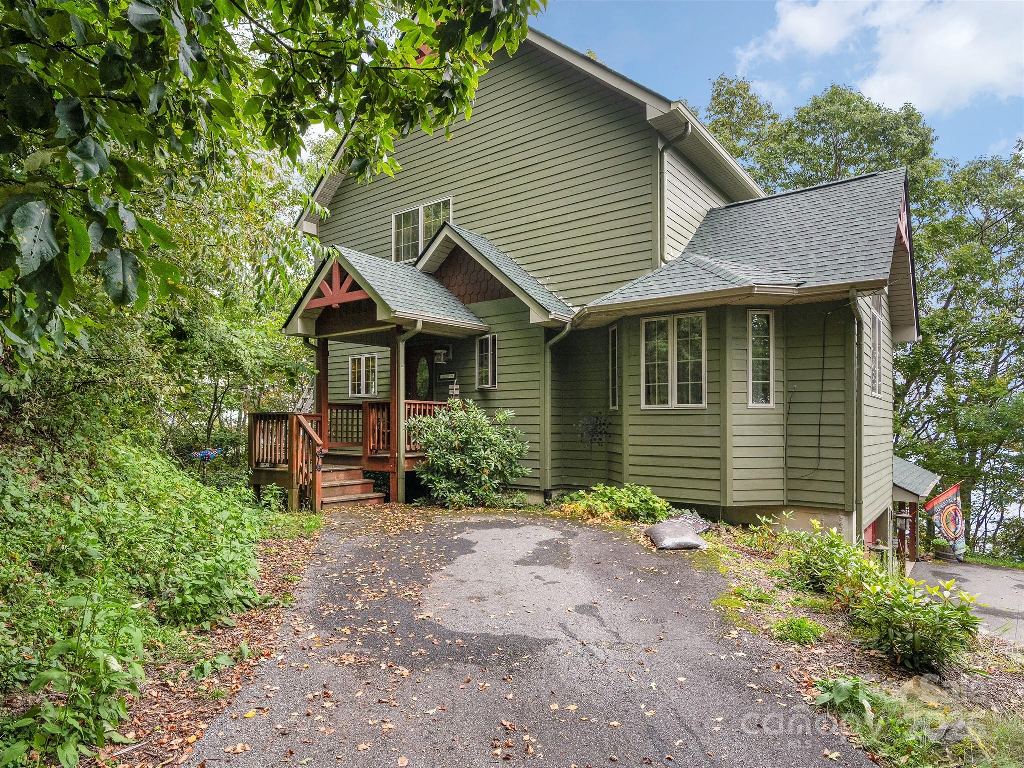 195 Simpson Lane — Maggie Valley
