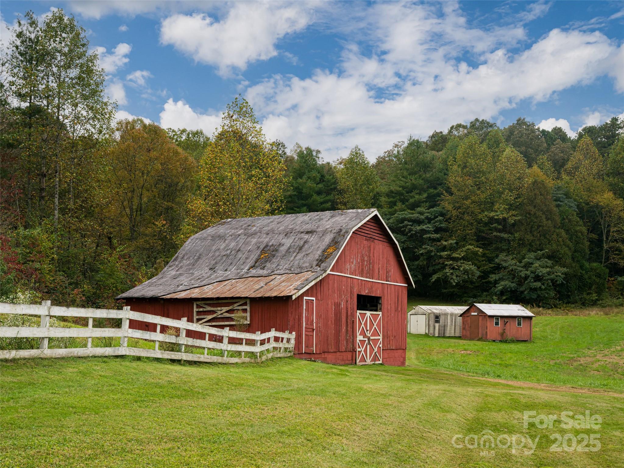 71 Happy Valley Drive — Mills River