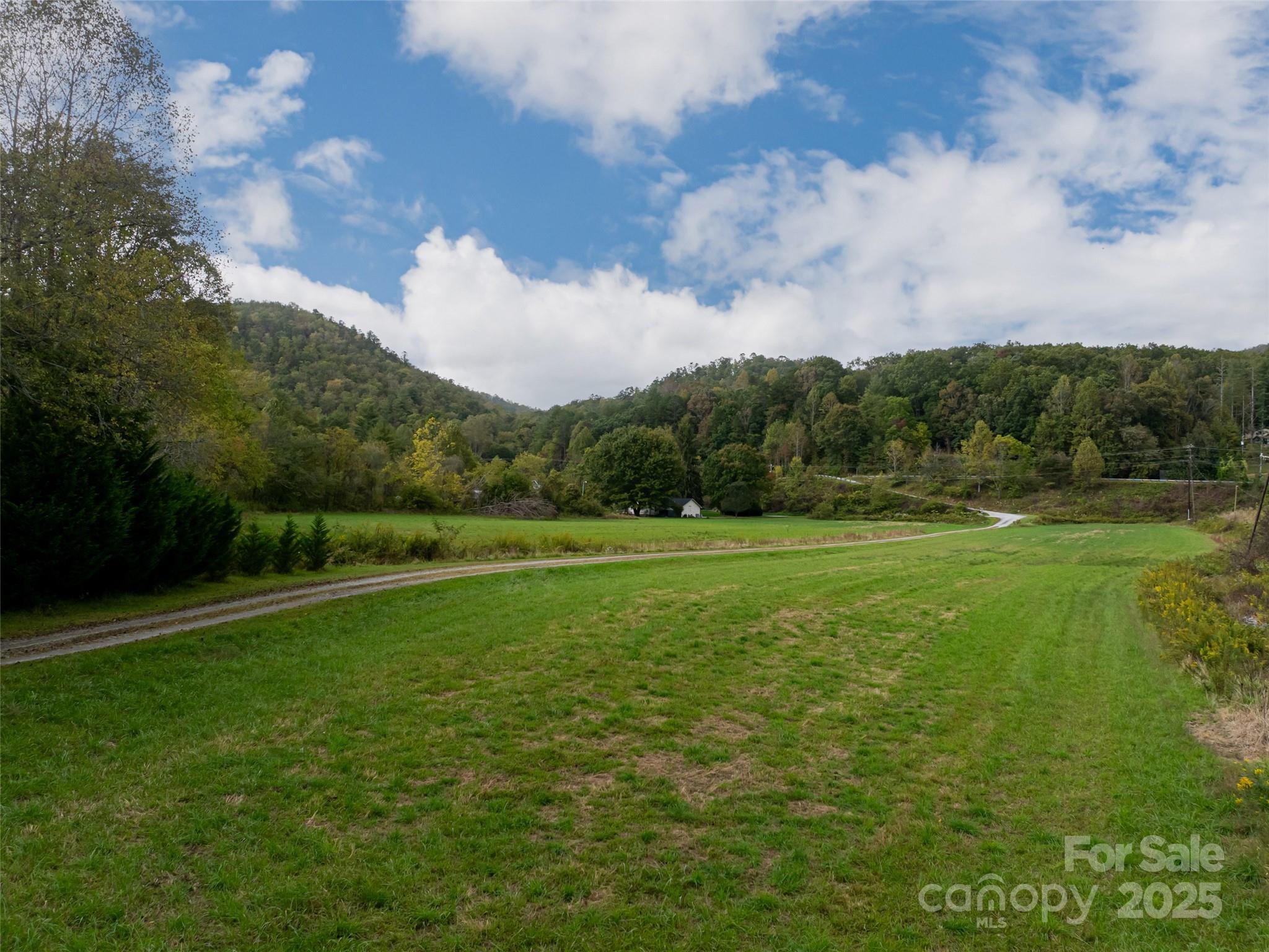 71 Happy Valley Drive — Mills River