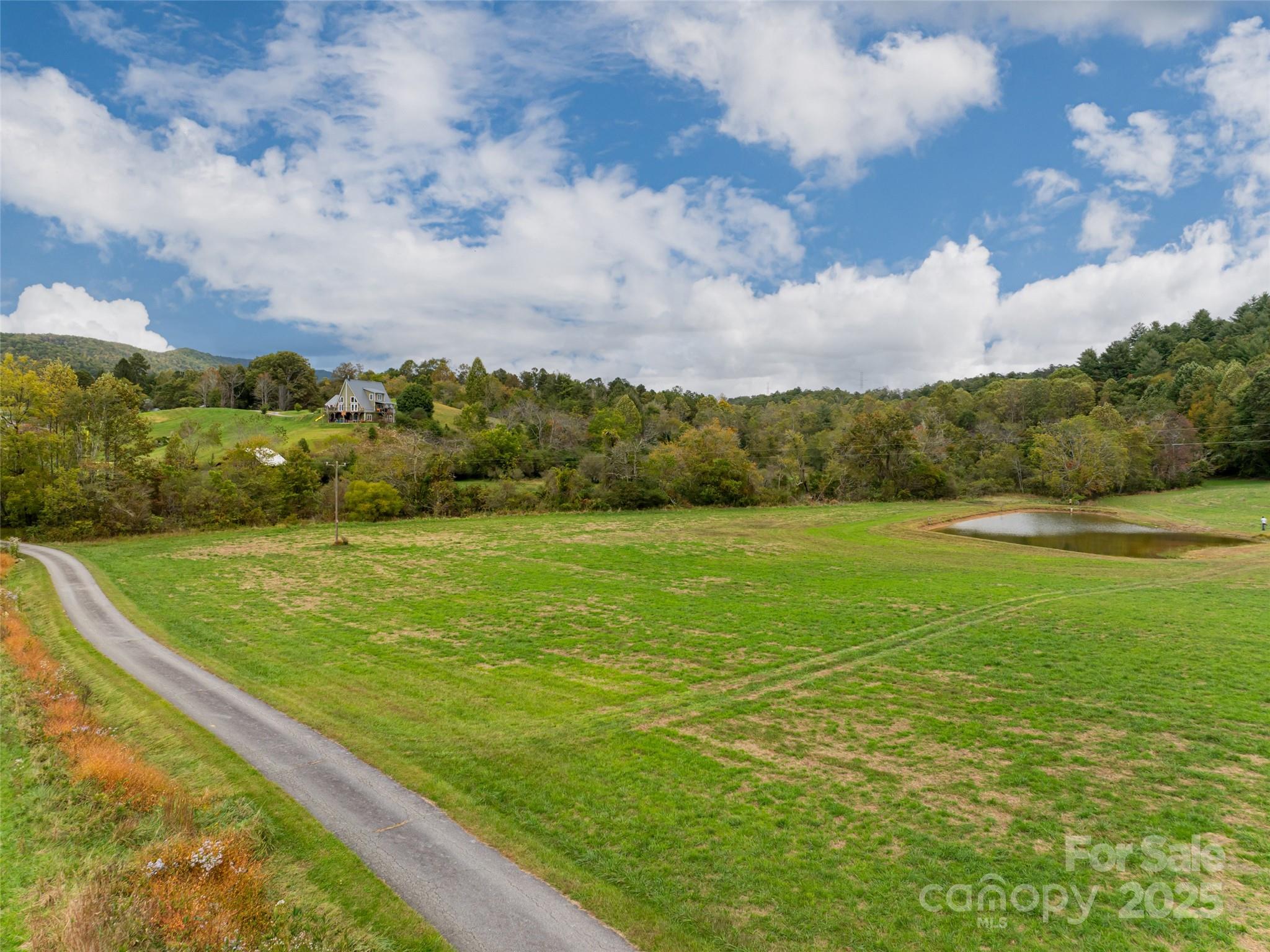 71 Happy Valley Drive — Mills River