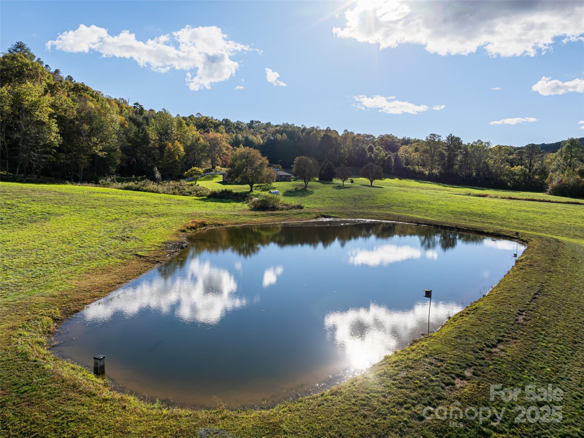 71 Happy Valley Drive — Mills River