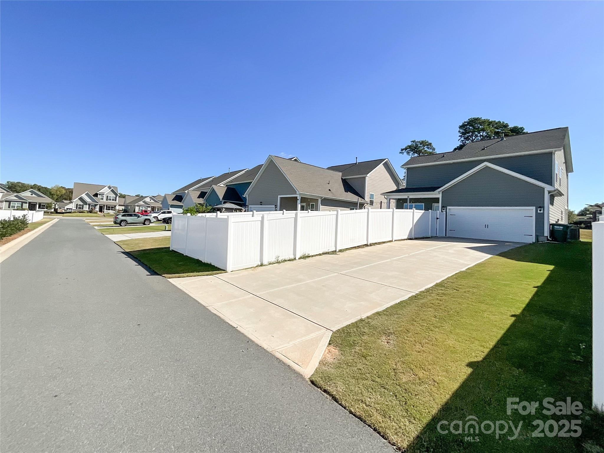 417 Kiser Lane — Locust