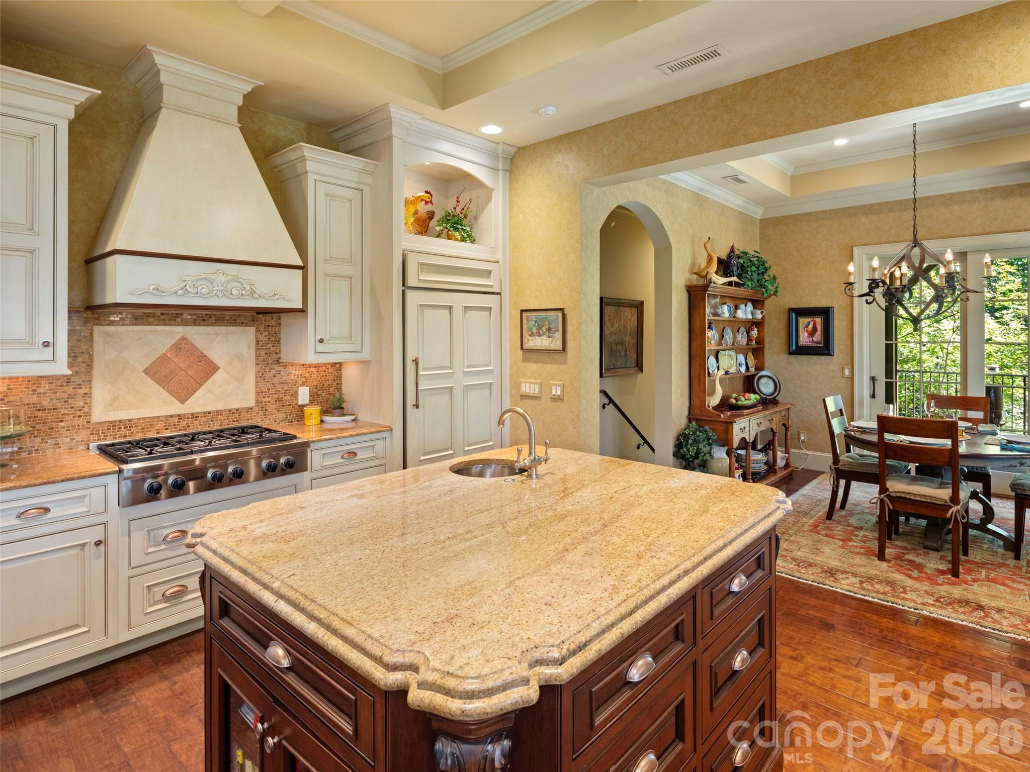 5 Rock Vista Way — Arden