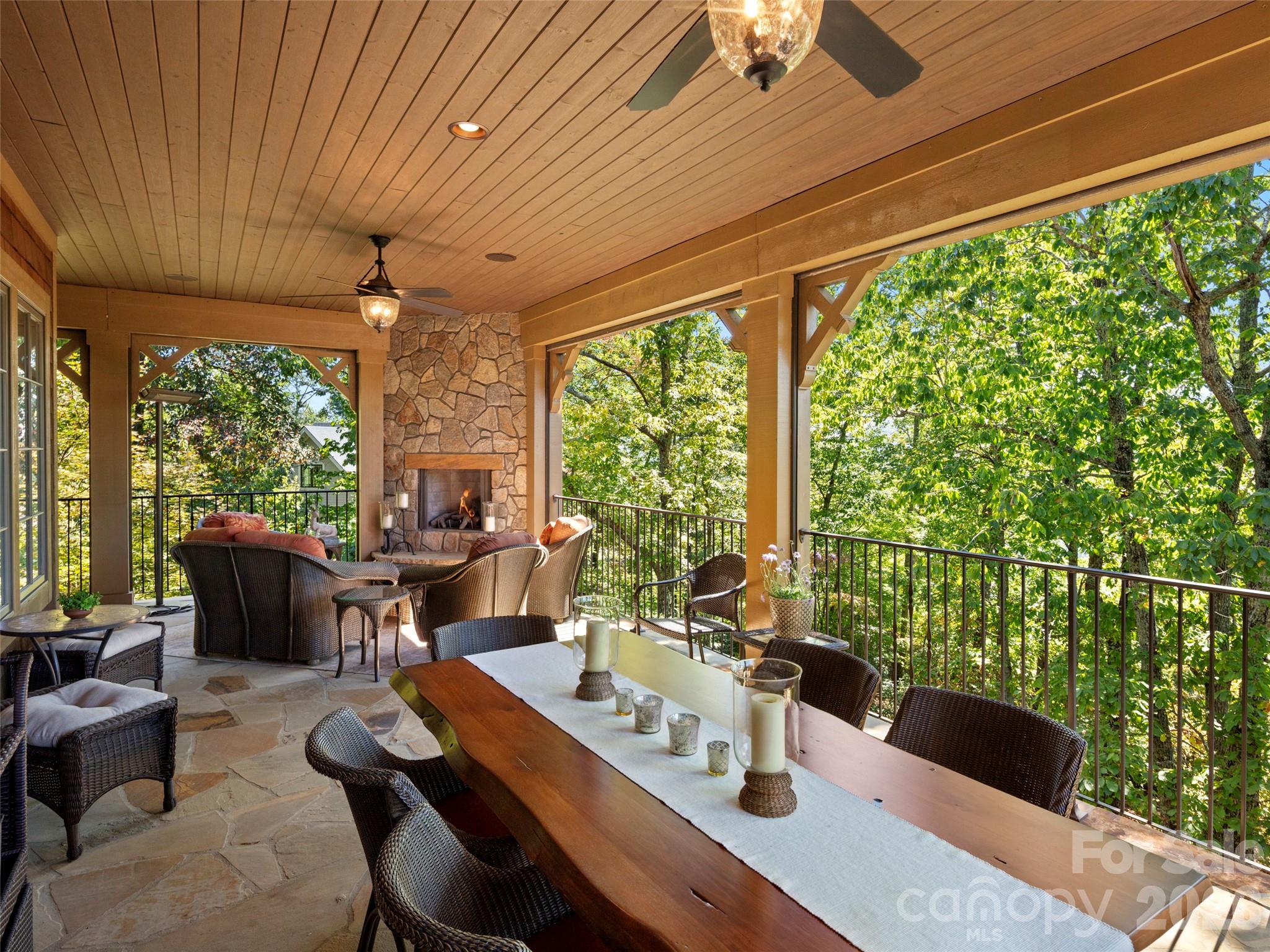 5 Rock Vista Way — Arden