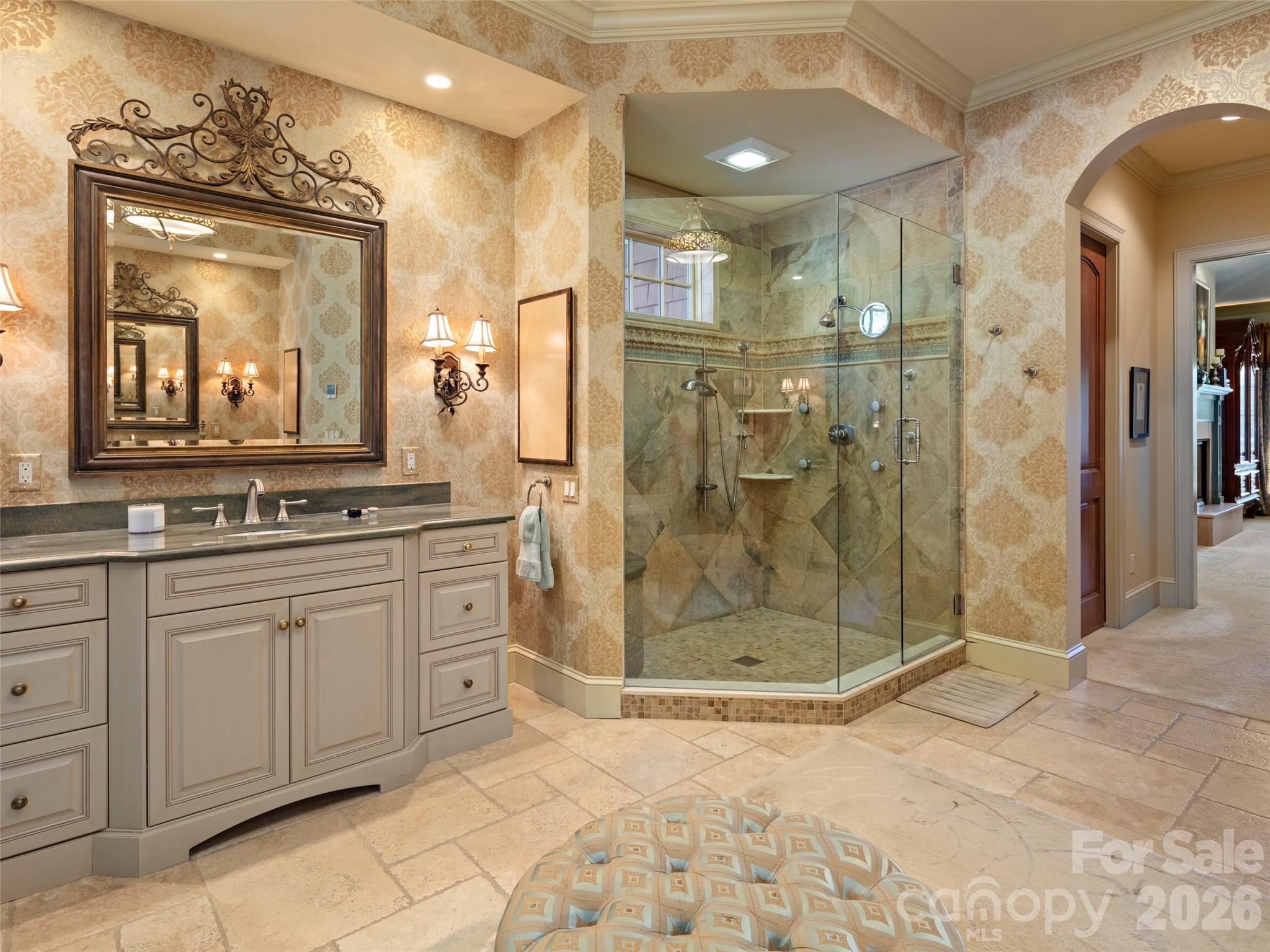5 Rock Vista Way — Arden