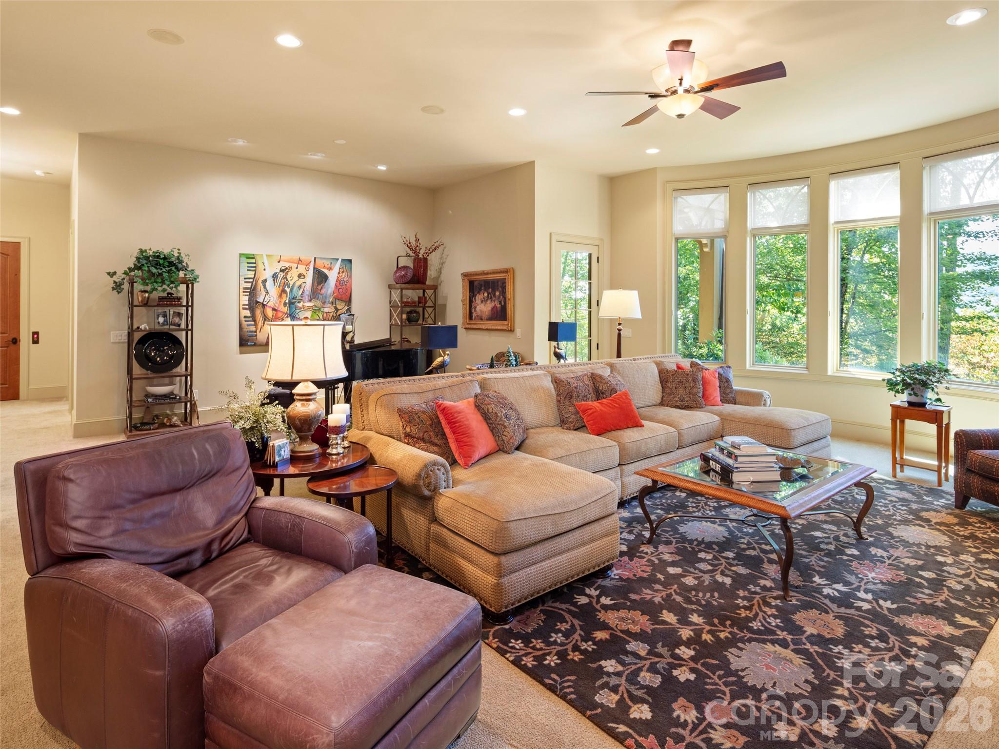 5 Rock Vista Way — Arden