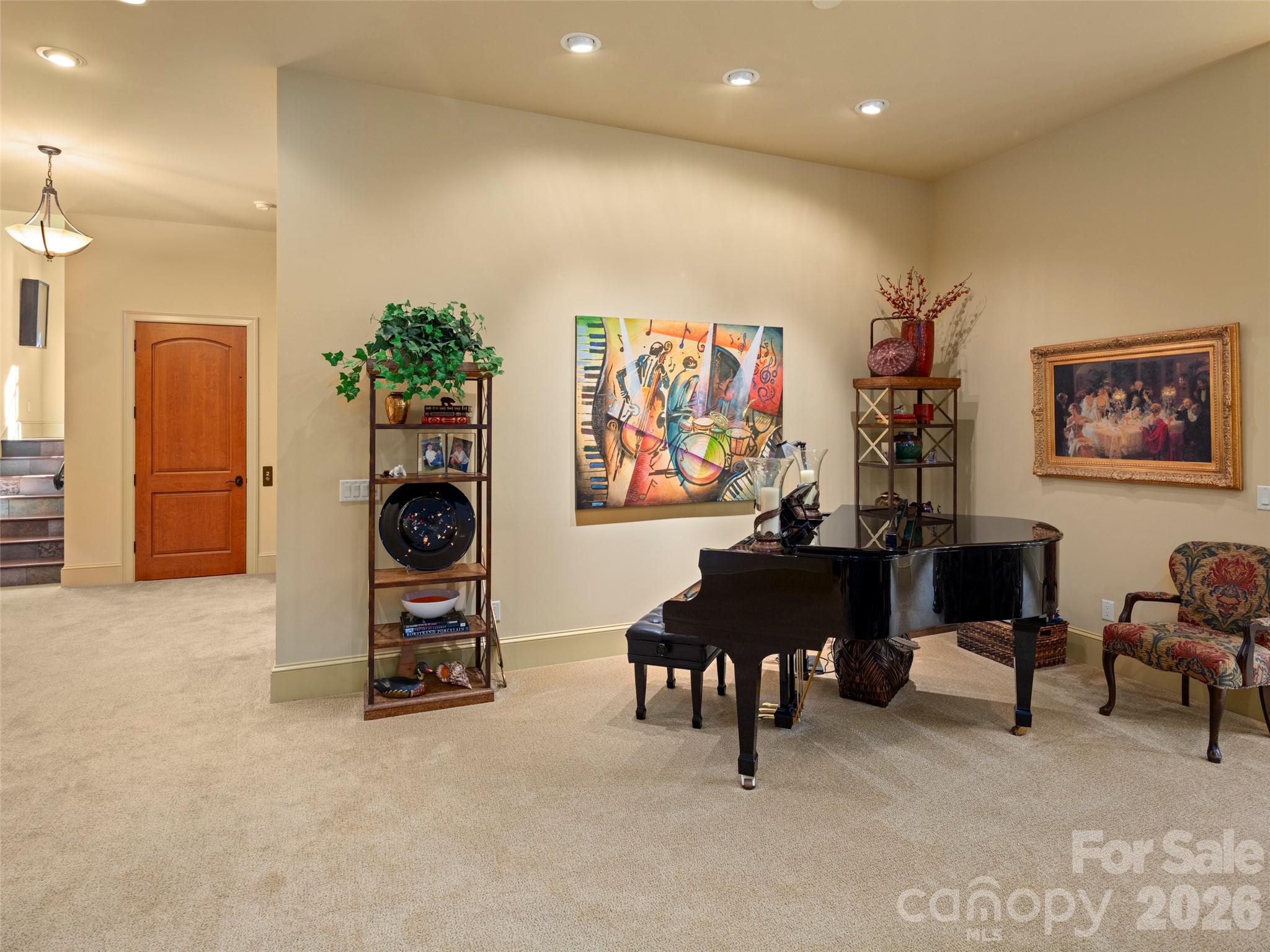 5 Rock Vista Way — Arden