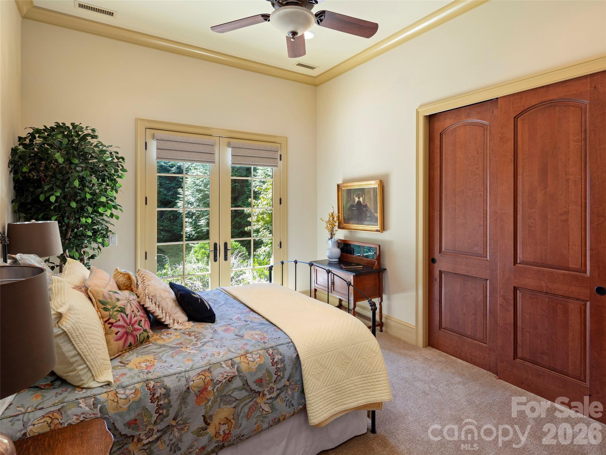 5 Rock Vista Way — Arden