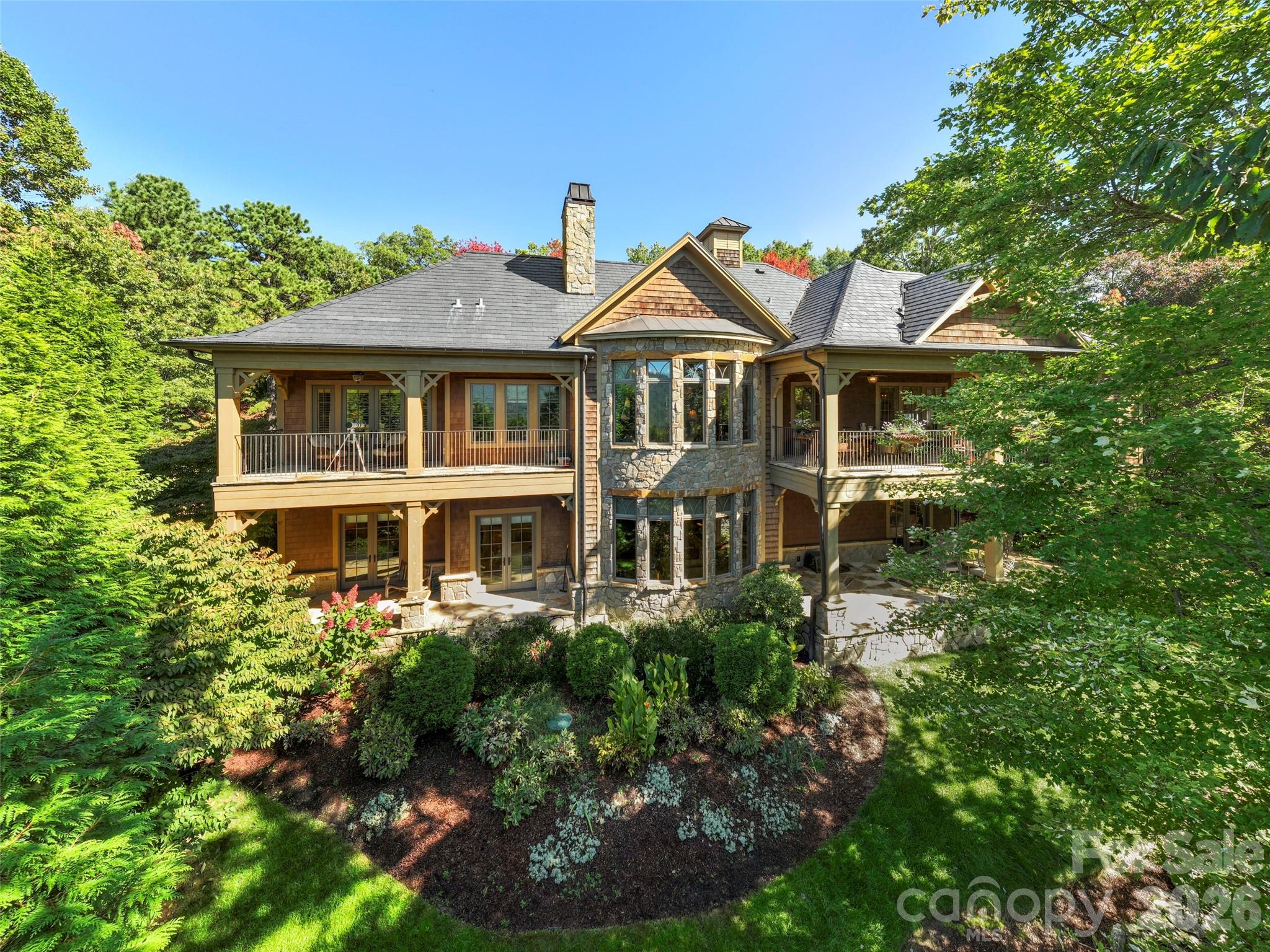 5 Rock Vista Way — Arden