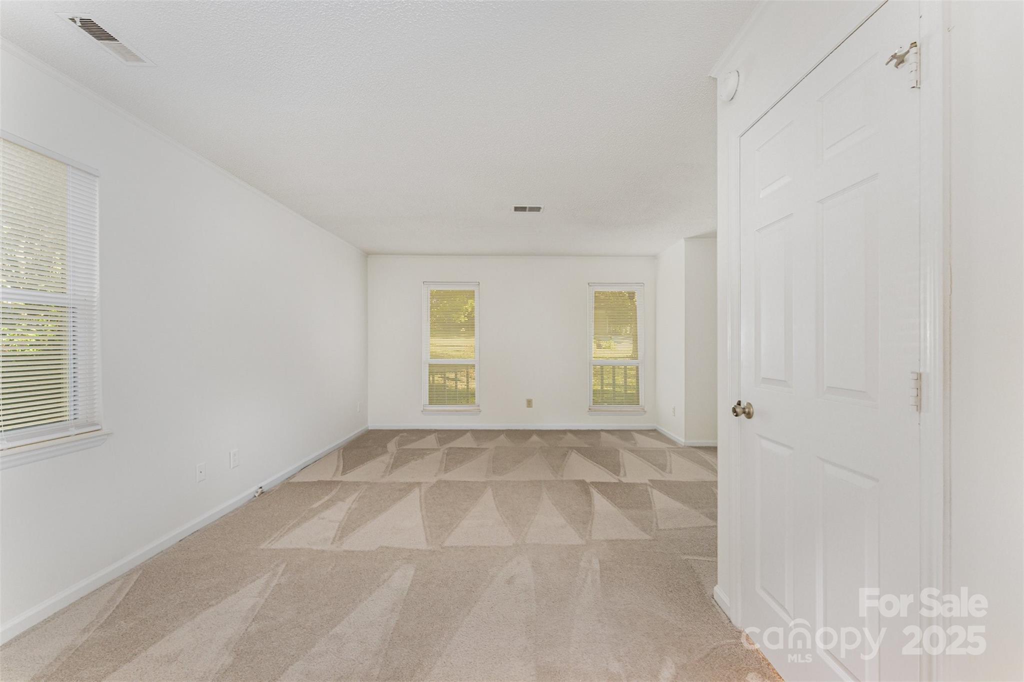 2319 Oak Leigh Drive — Charlotte