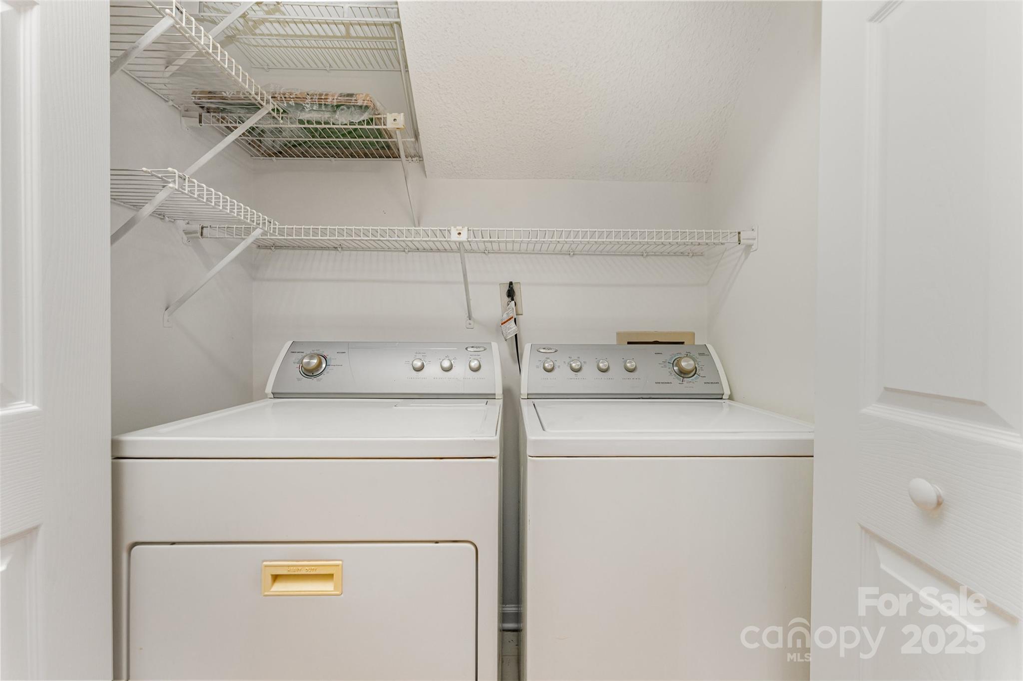 2319 Oak Leigh Drive — Charlotte
