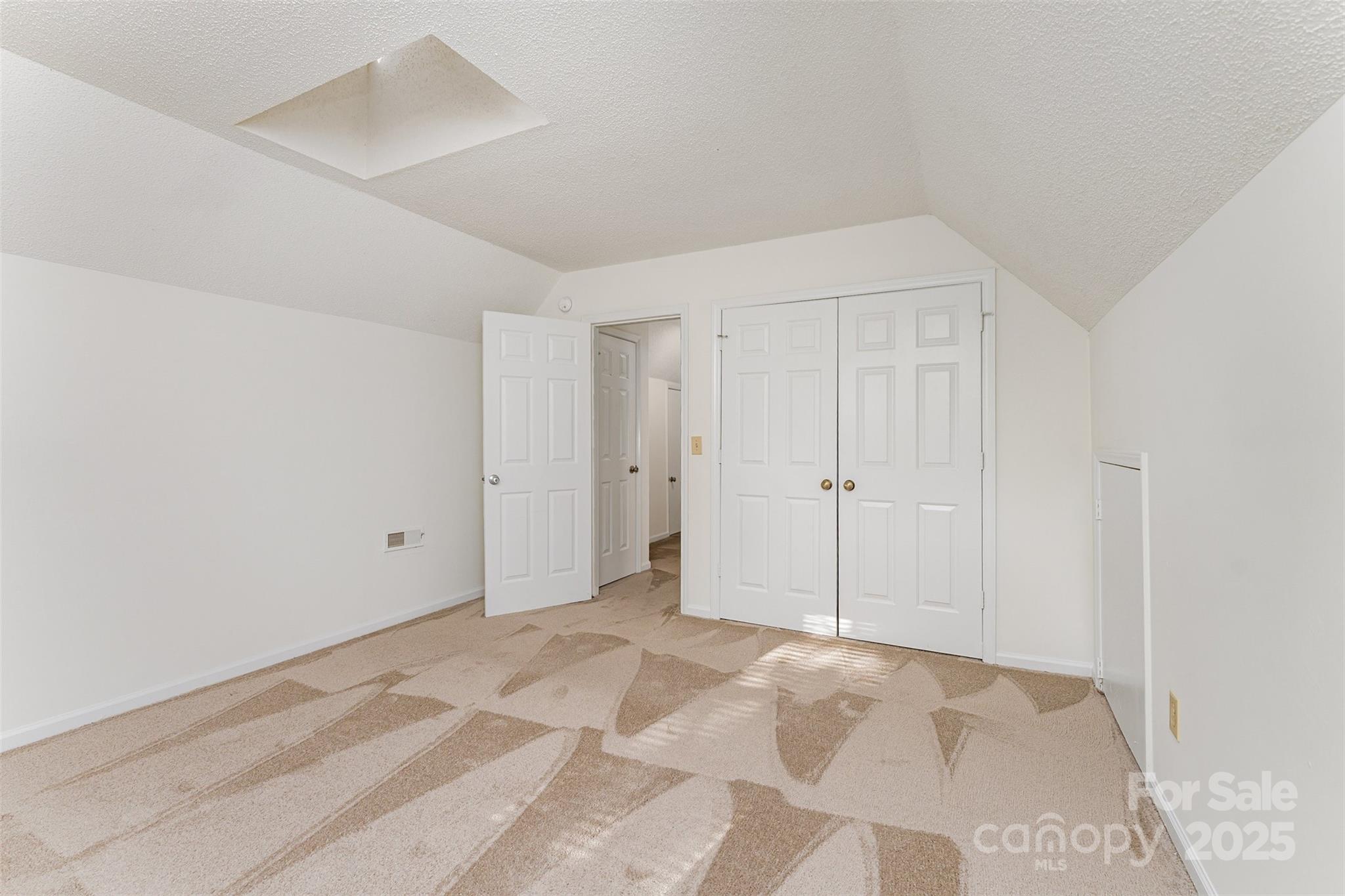 2319 Oak Leigh Drive — Charlotte