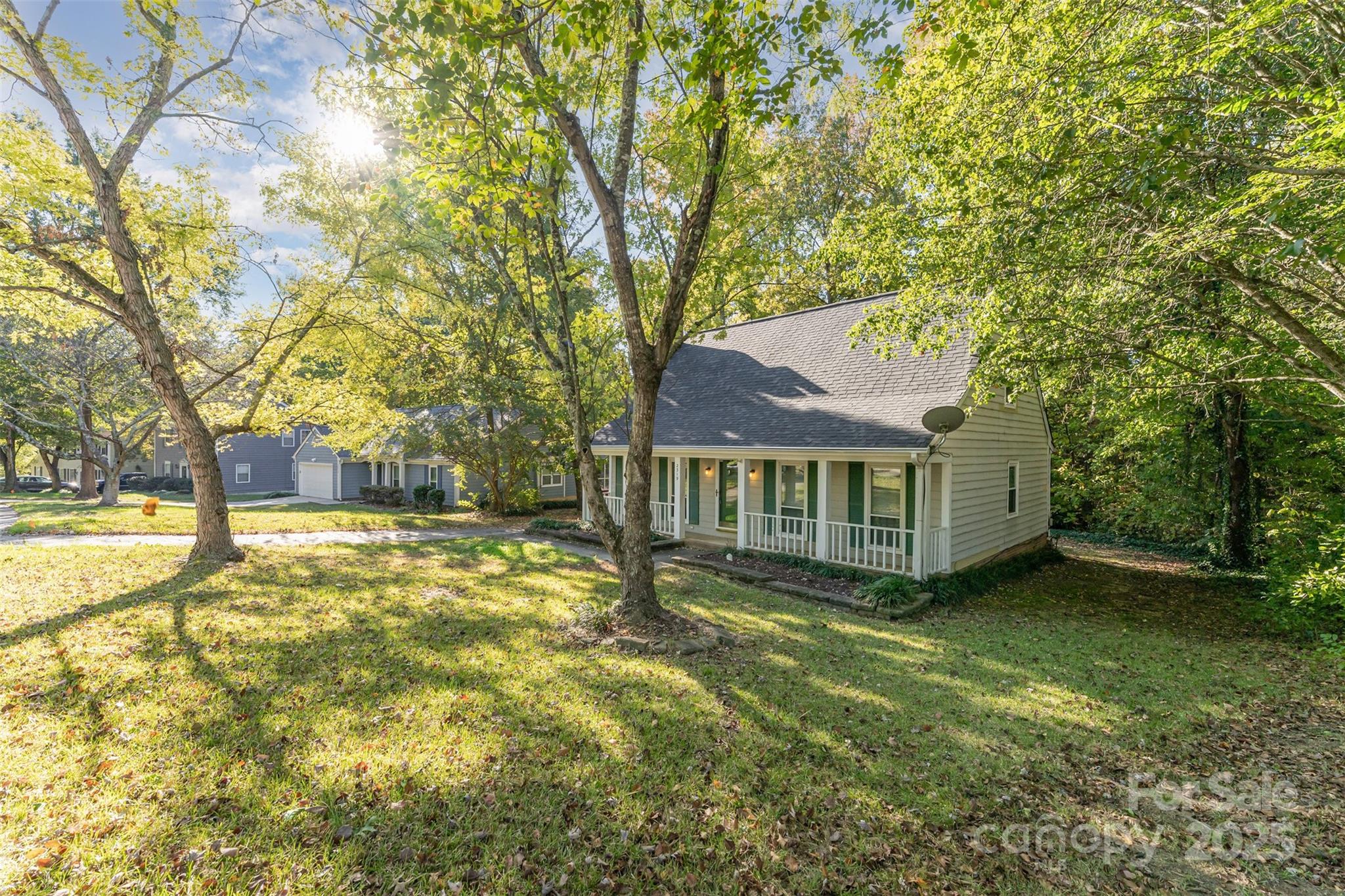 2319 Oak Leigh Drive — Charlotte