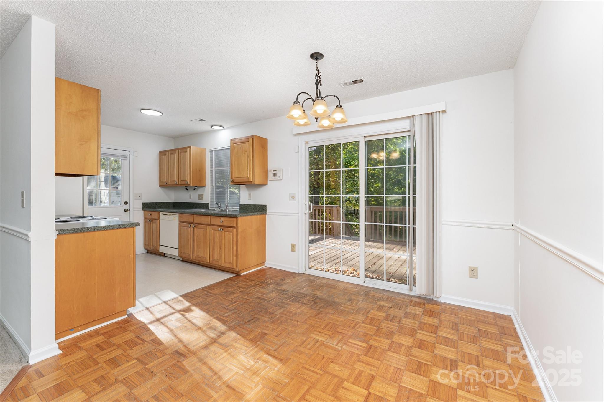 2319 Oak Leigh Drive — Charlotte