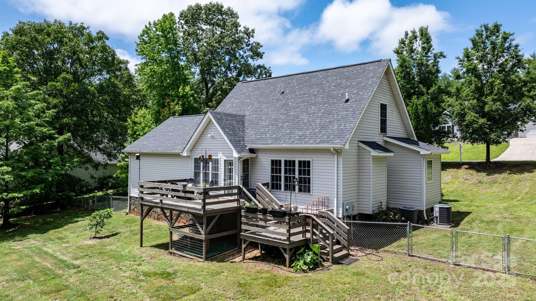 1321 Birch Drive — Morganton