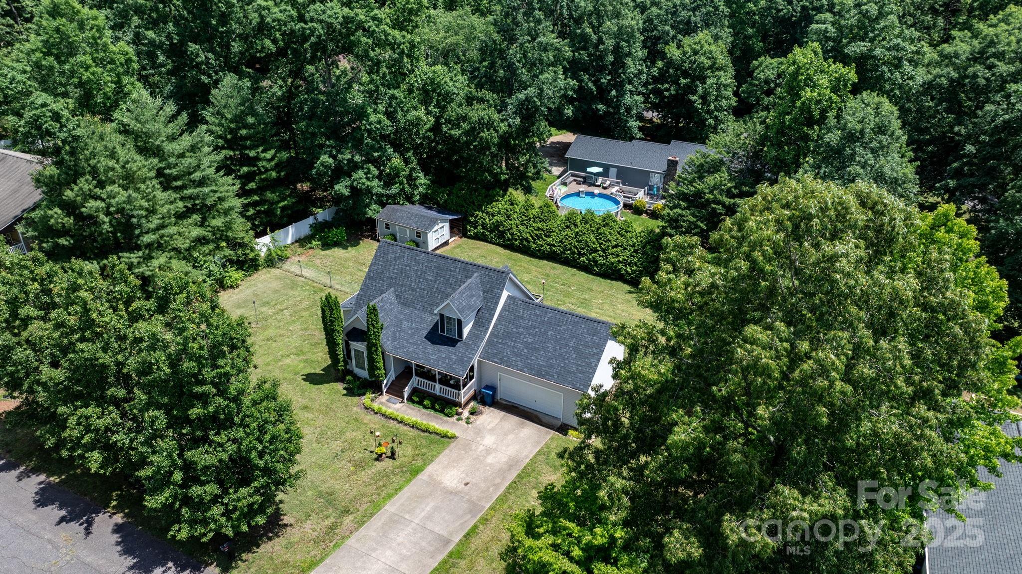 1321 Birch Drive — Morganton
