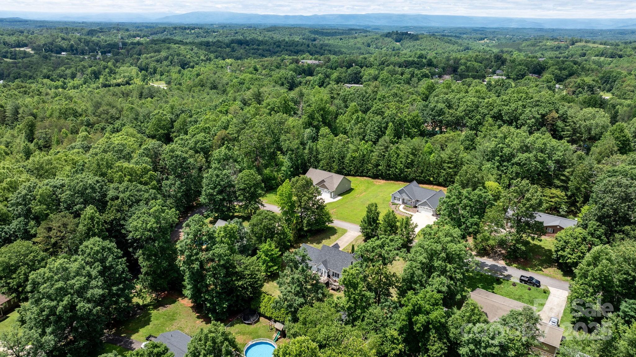 1321 Birch Drive — Morganton