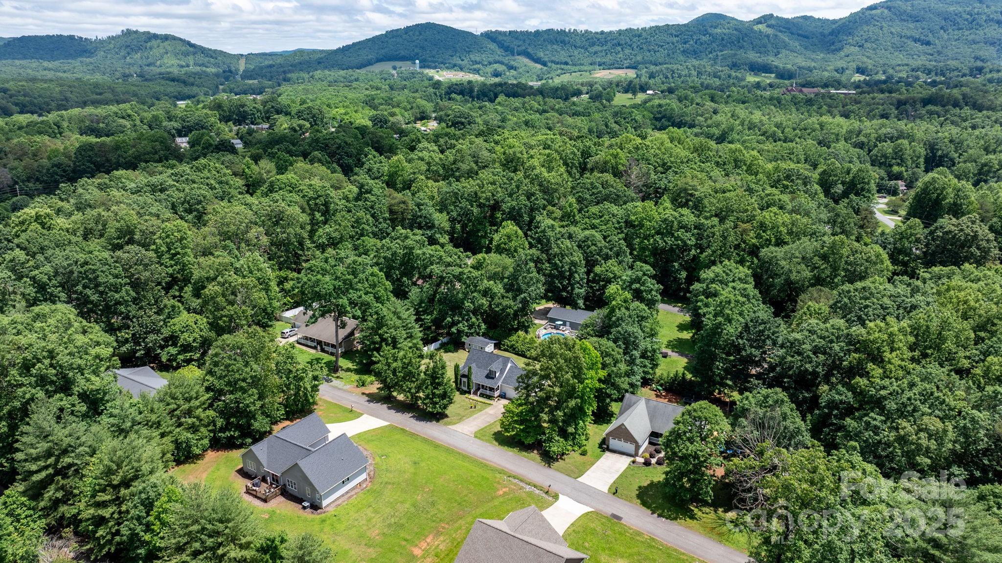 1321 Birch Drive — Morganton