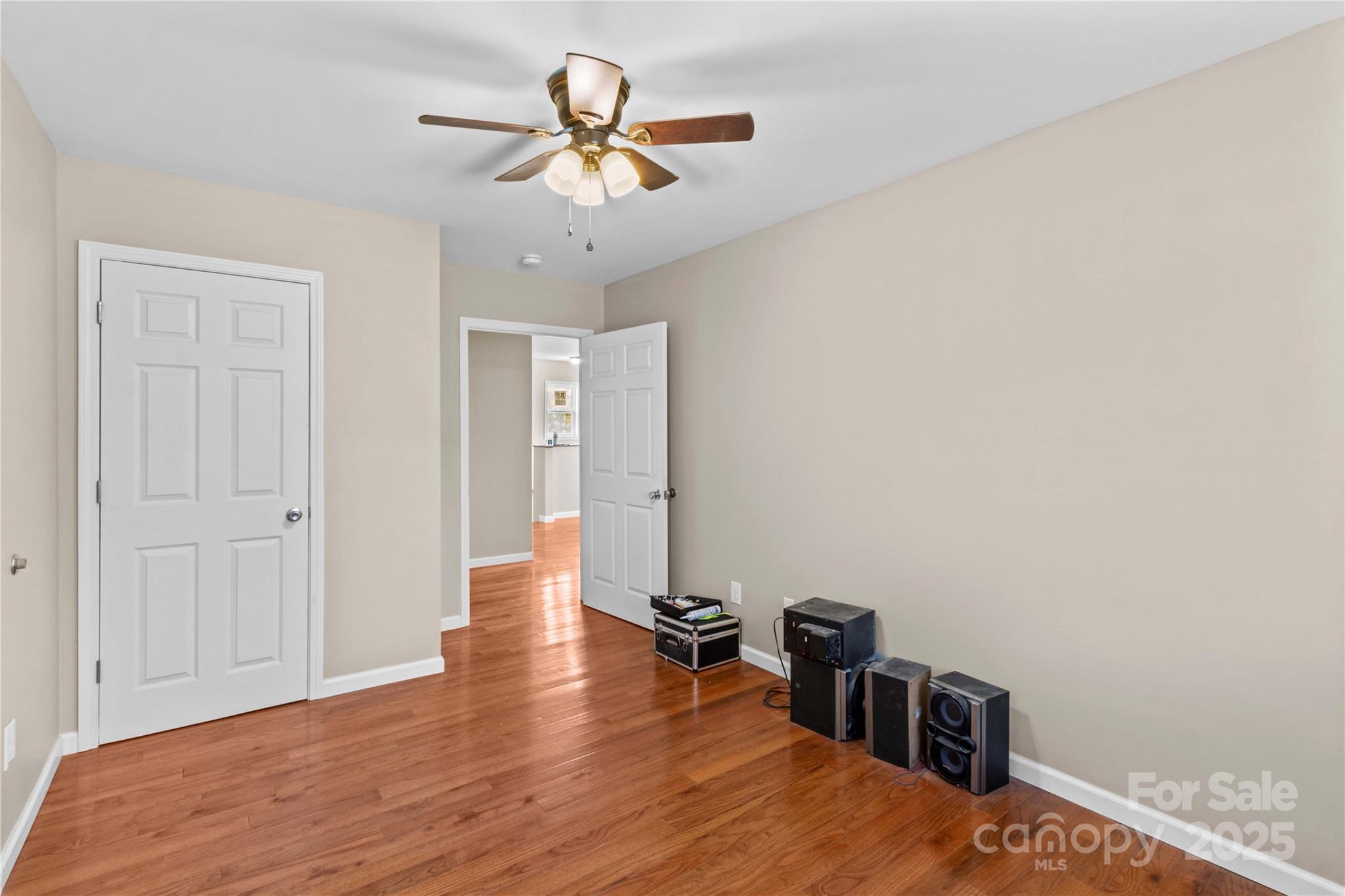 106 Emlee Street — Lexington