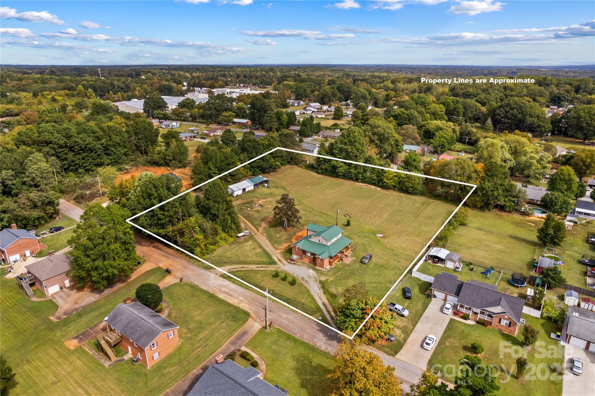 106 Emlee Street — Lexington